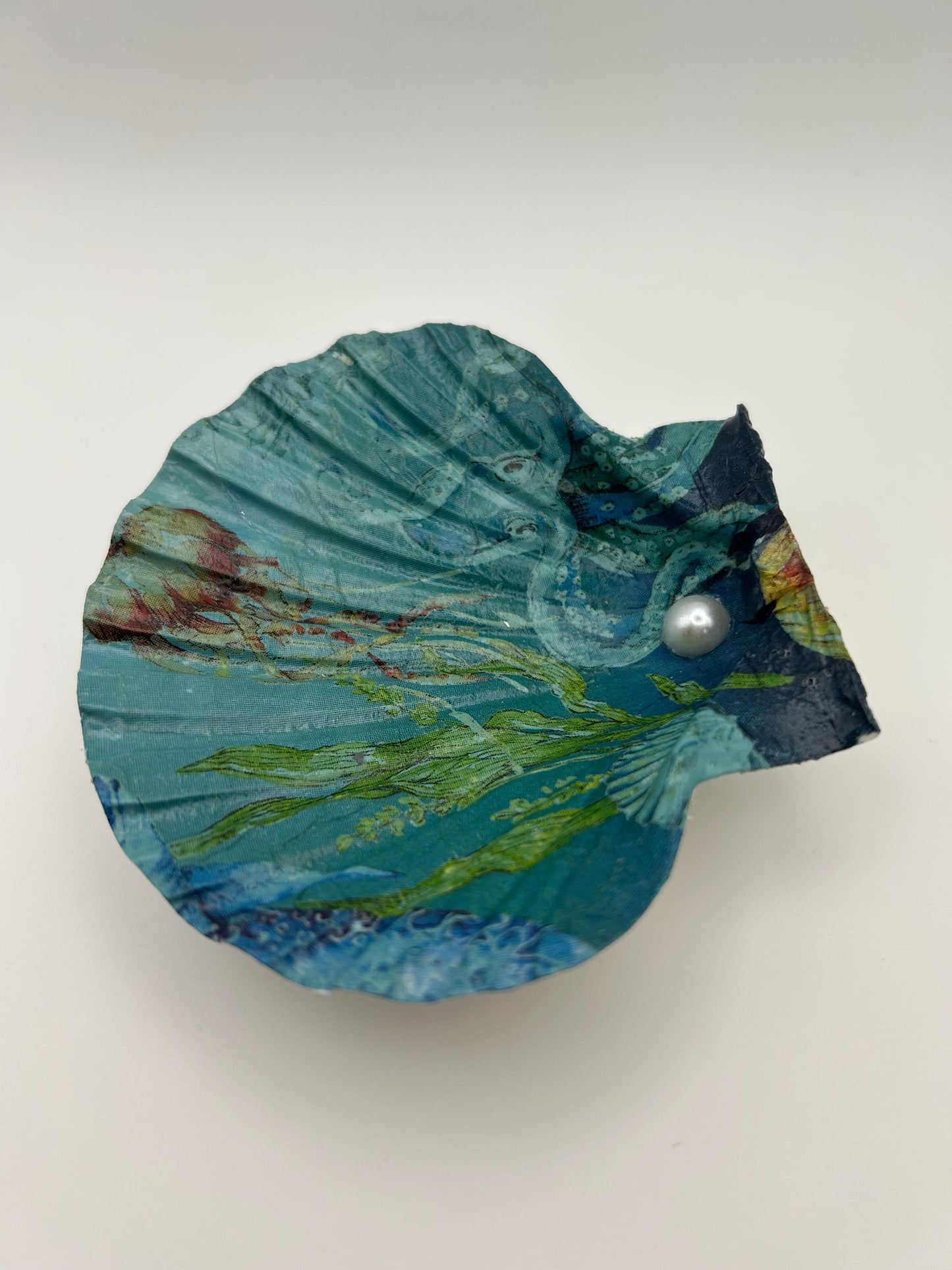 Decoupaged Scallop Shell Ring Dish – Octopus Ocean Blue Trinket Holder
