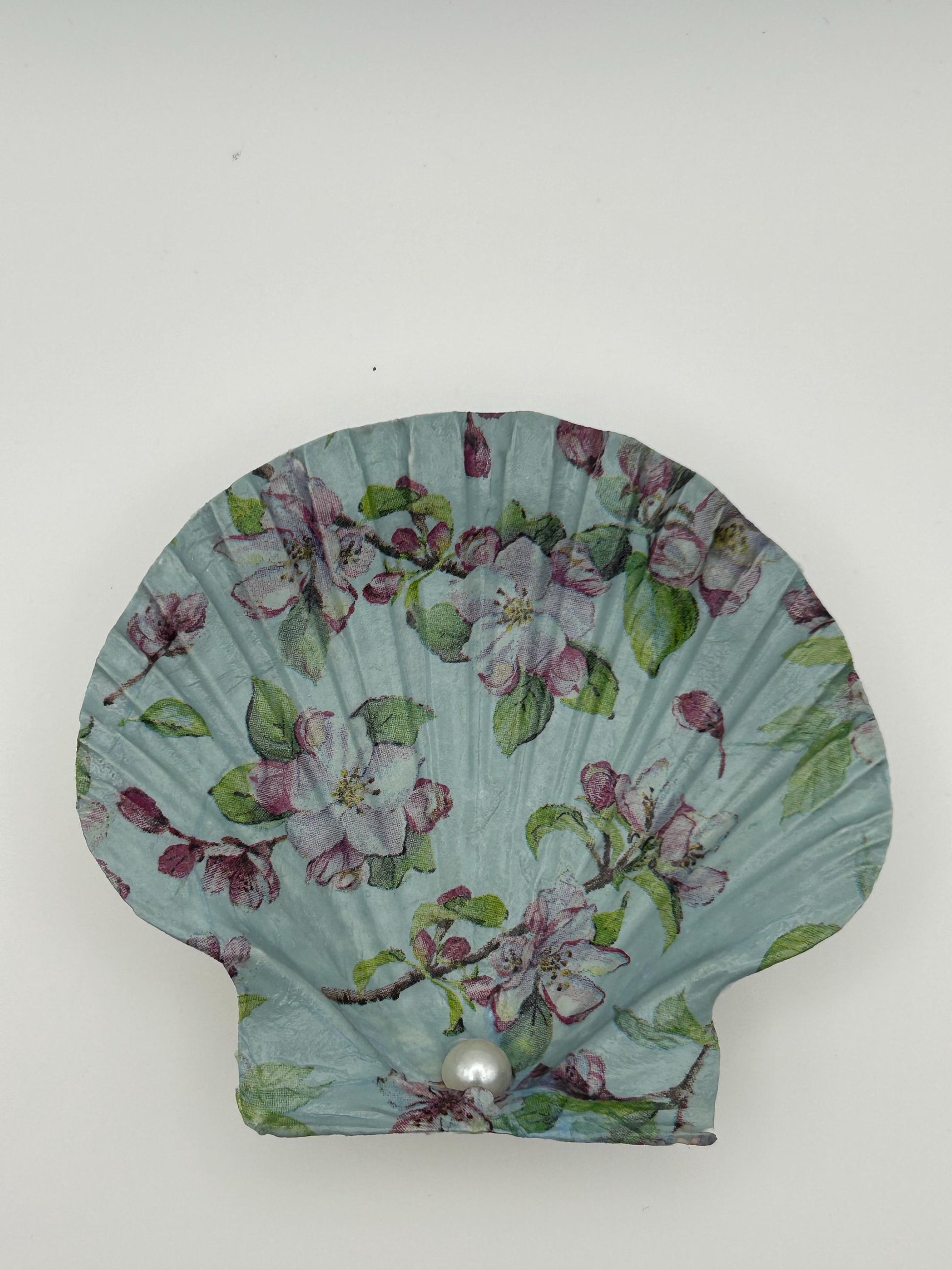 Floral Scallop Trinket Shell Ring Dish - Blue and Pink