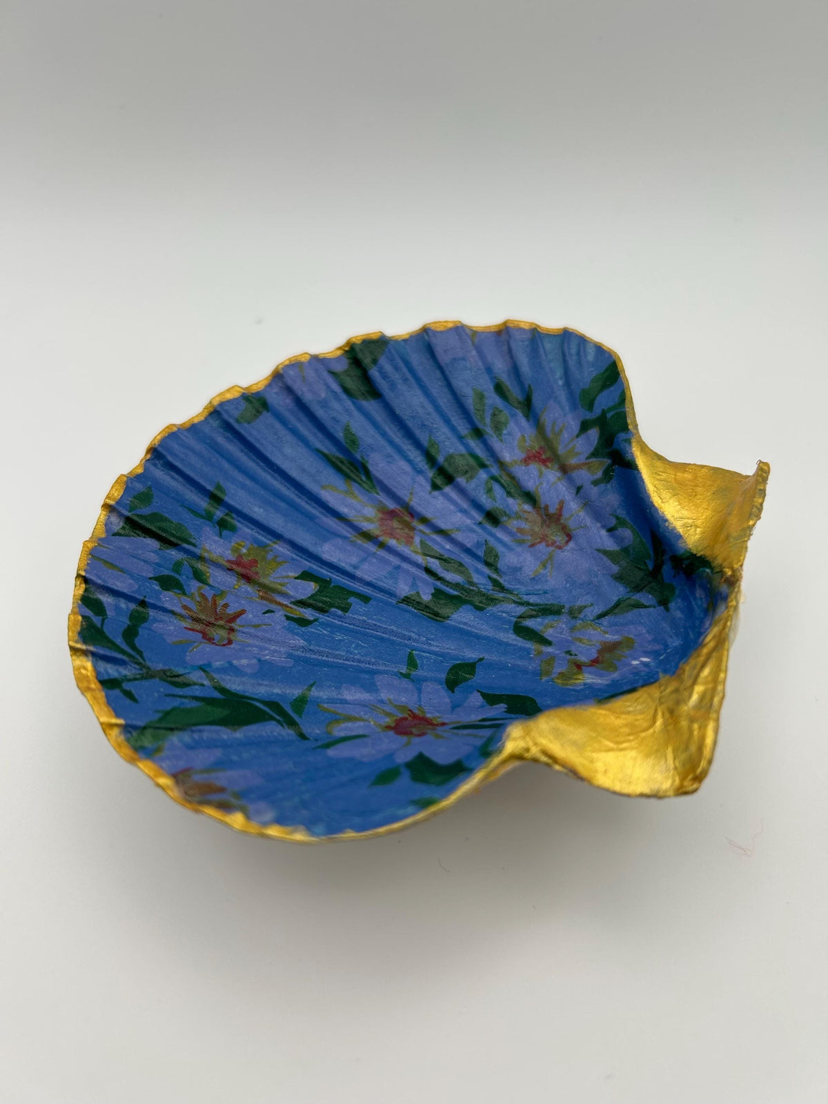Daisy Scallop Trinket Shell - Blue - Trinket Dish - Ring Holder