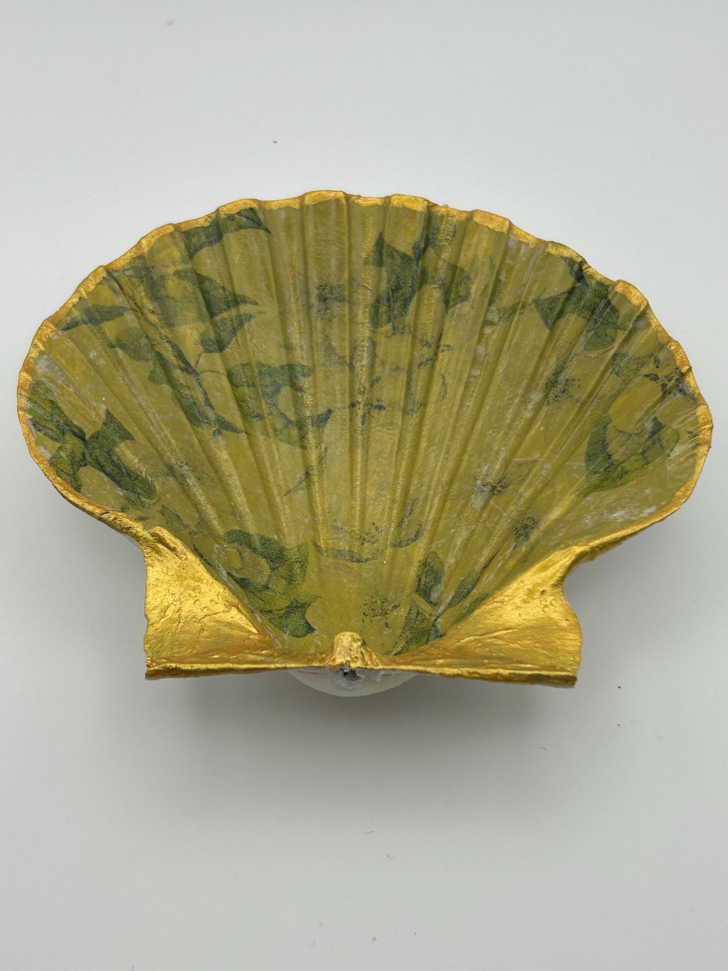 Leaves Scallop Trinket Shell Ring Dish - Green and Gold