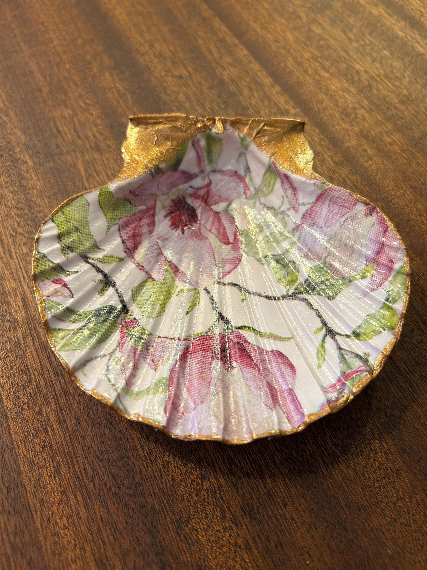 Floral Scallop Trinket Shell Ring Dish - Pink and Gold