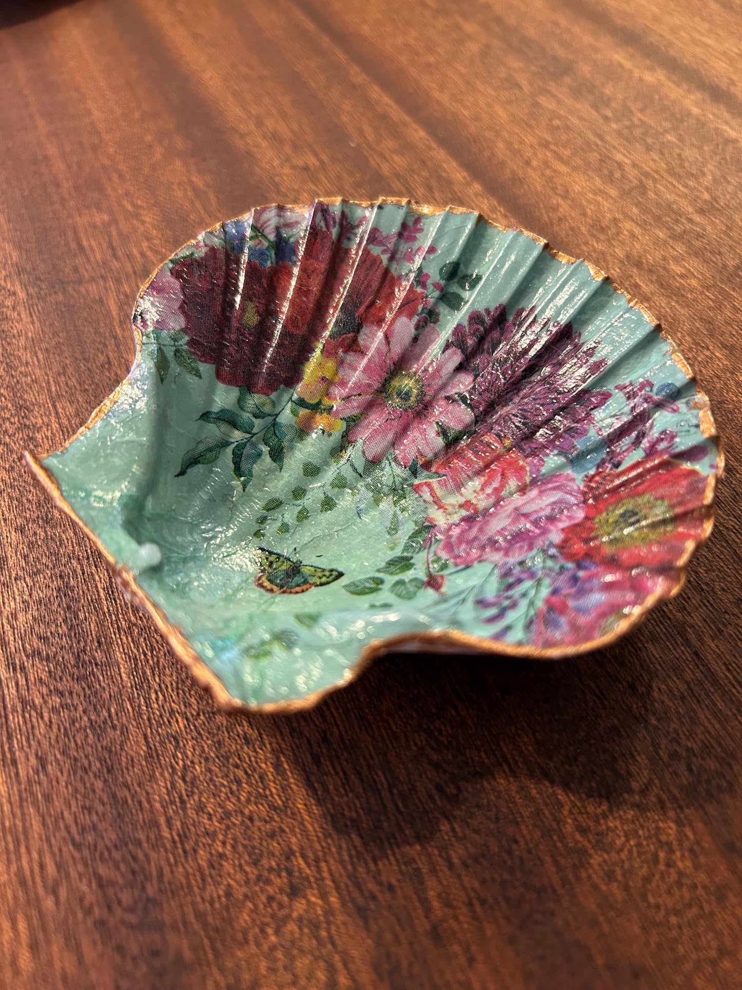 Floral Scallop Trinket Shell Ring Dish - Pale Blue