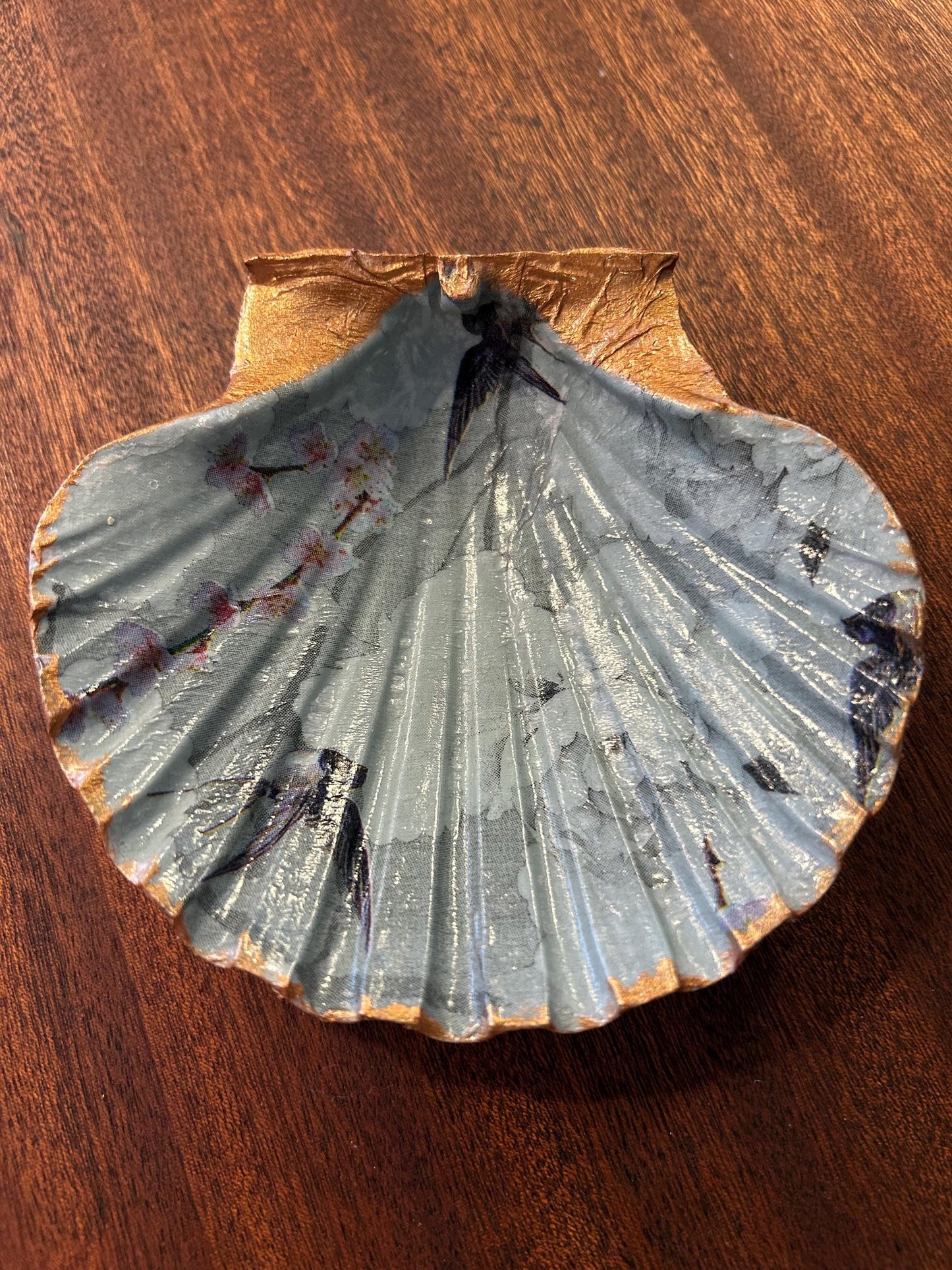 Swallow Scallop Trinket Shell - Blue
