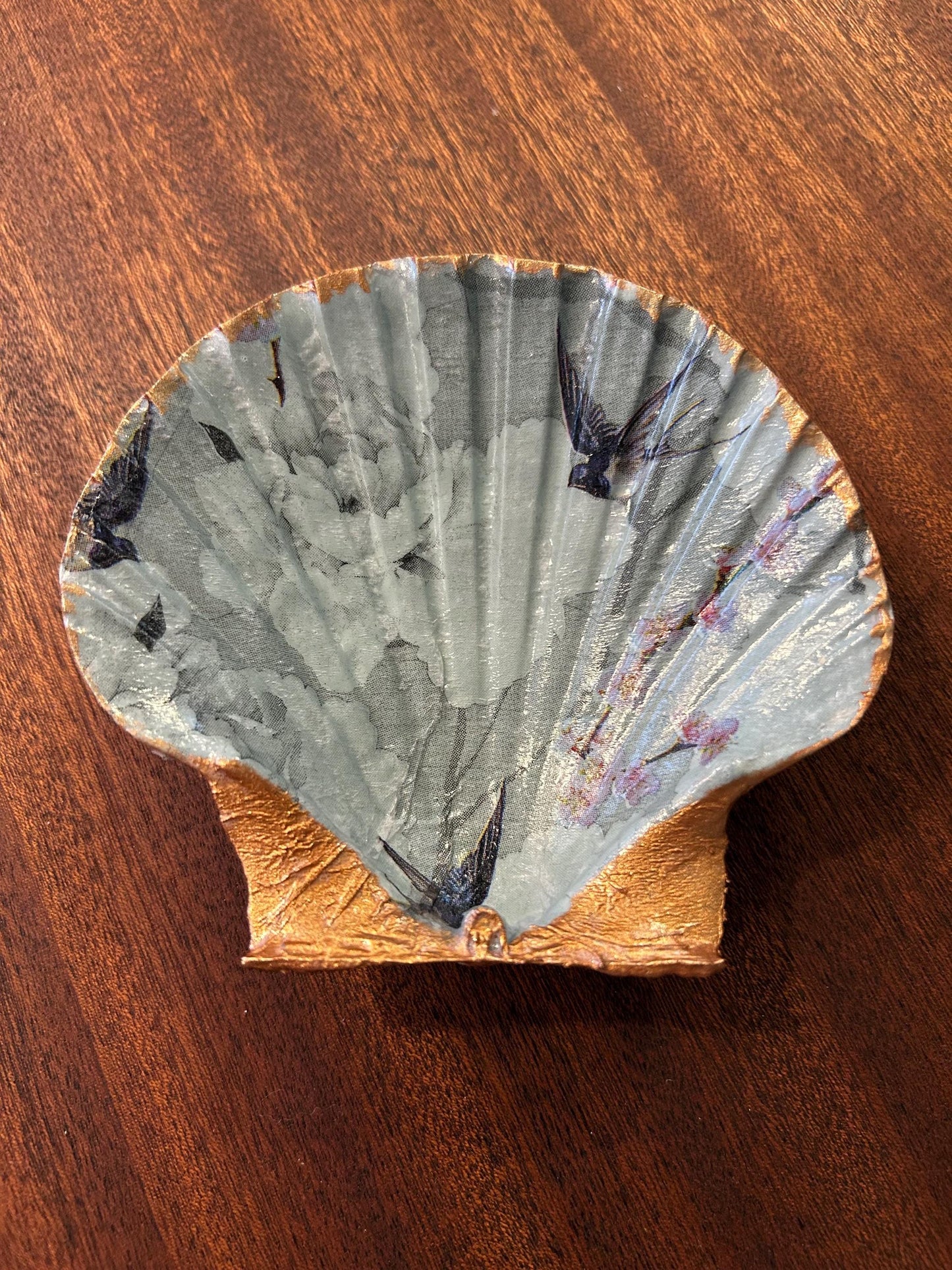 Swallow Scallop Trinket Shell - Blue