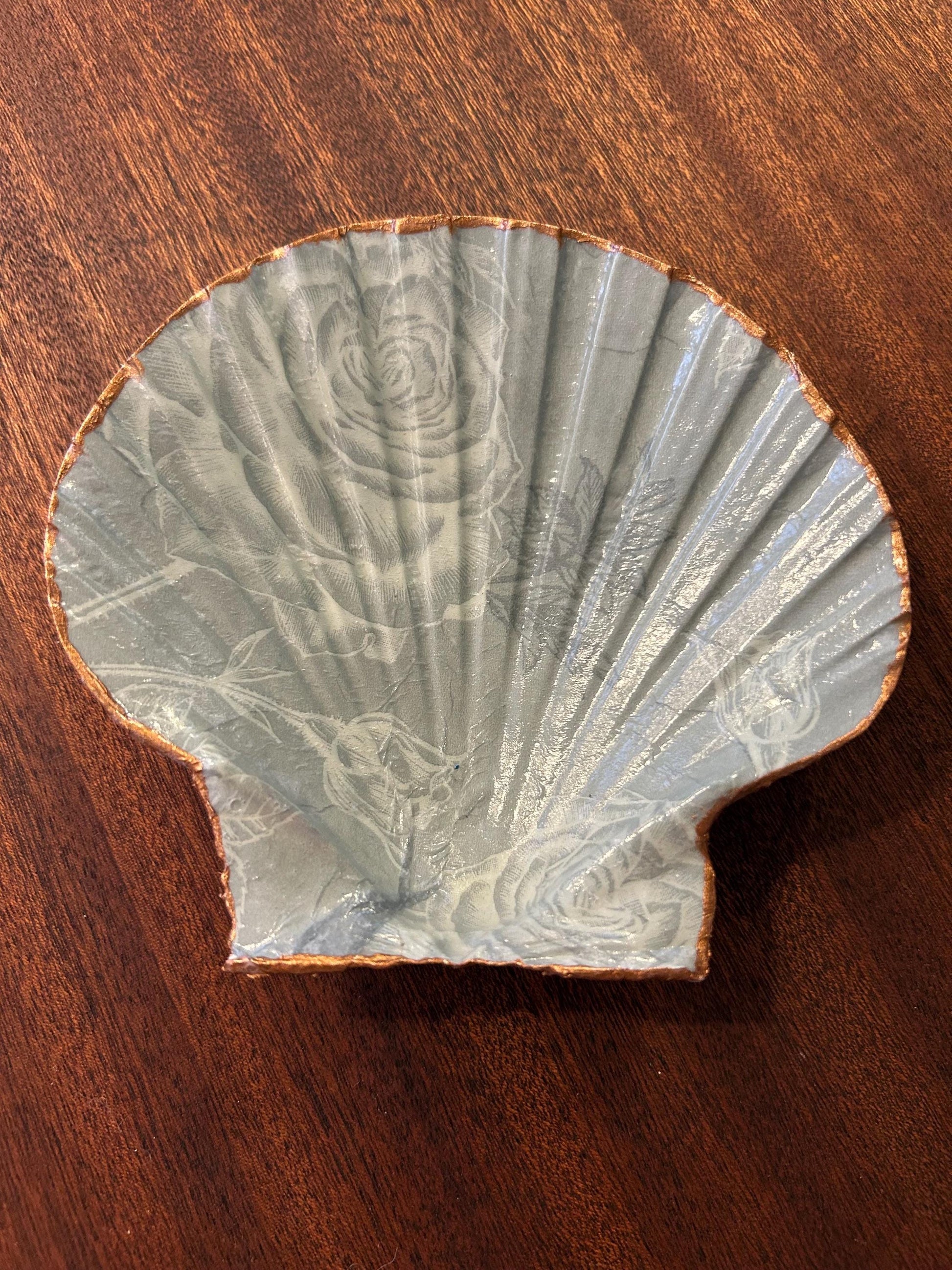 Floral Scallop Trinket Shell Ring Dish - Pale Blue