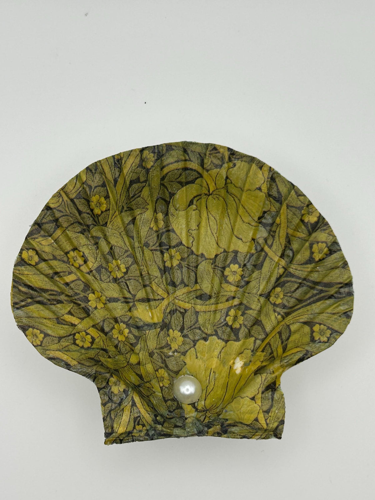 Floral Scallop Trinket Shell Ring Dish - Khaki