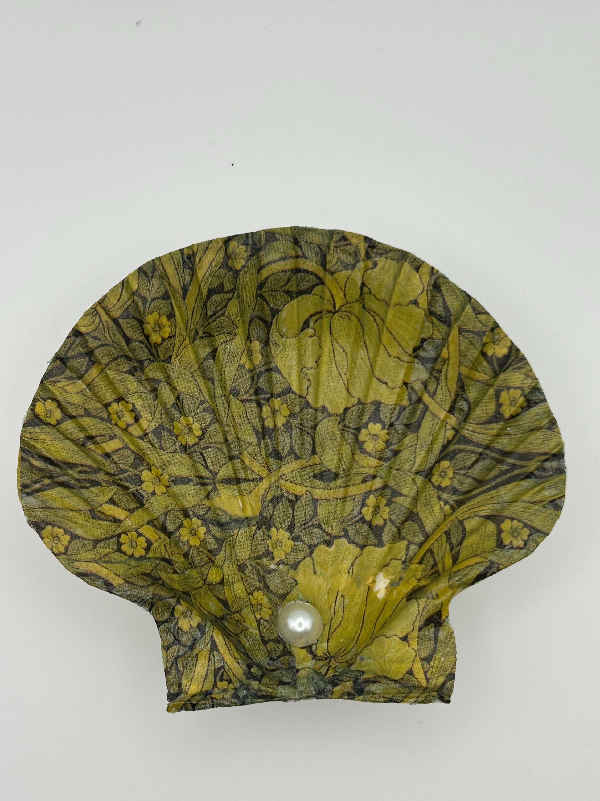 Floral Scallop Trinket Shell Ring Dish - Khaki