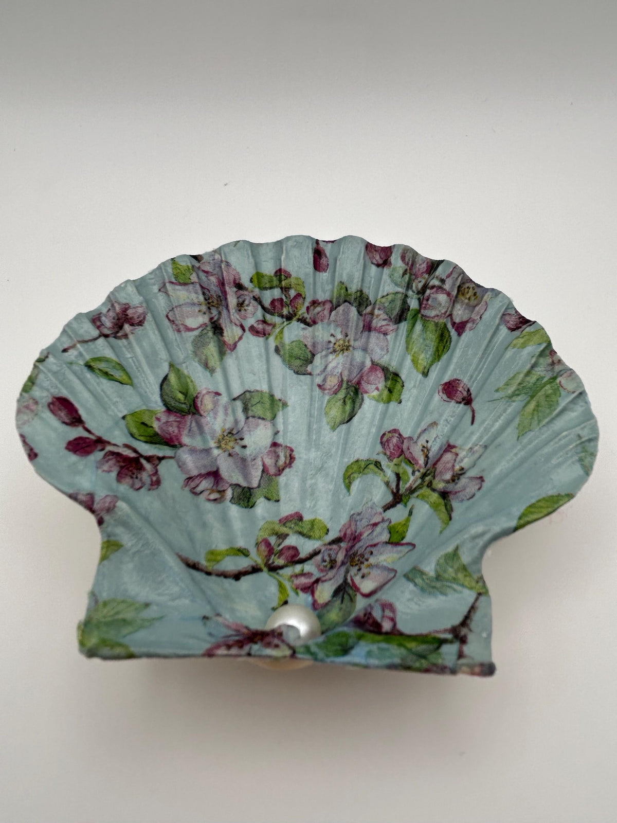 Floral Scallop Trinket Shell Ring Dish - Blue and Pink