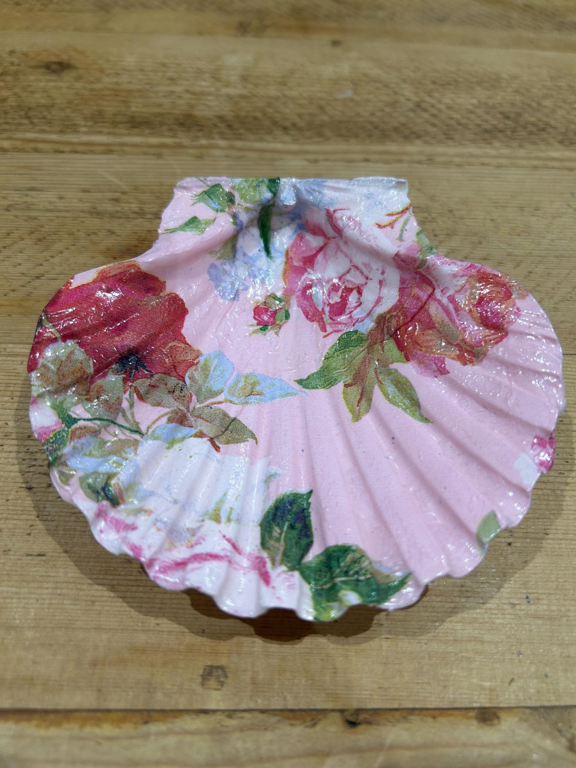 Floral Scallop Trinket Shell Ring Dish - Pink
