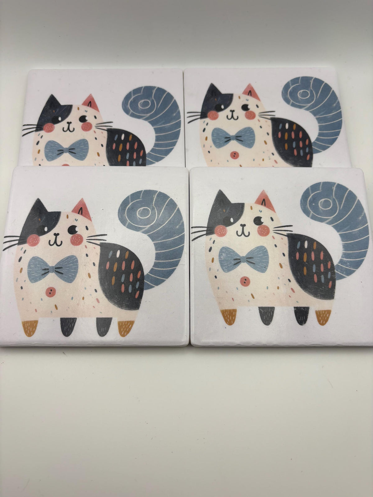 Ceramic Cat Coaster – Modern Kitchen Decor, Housewarming Gift - Set of 4