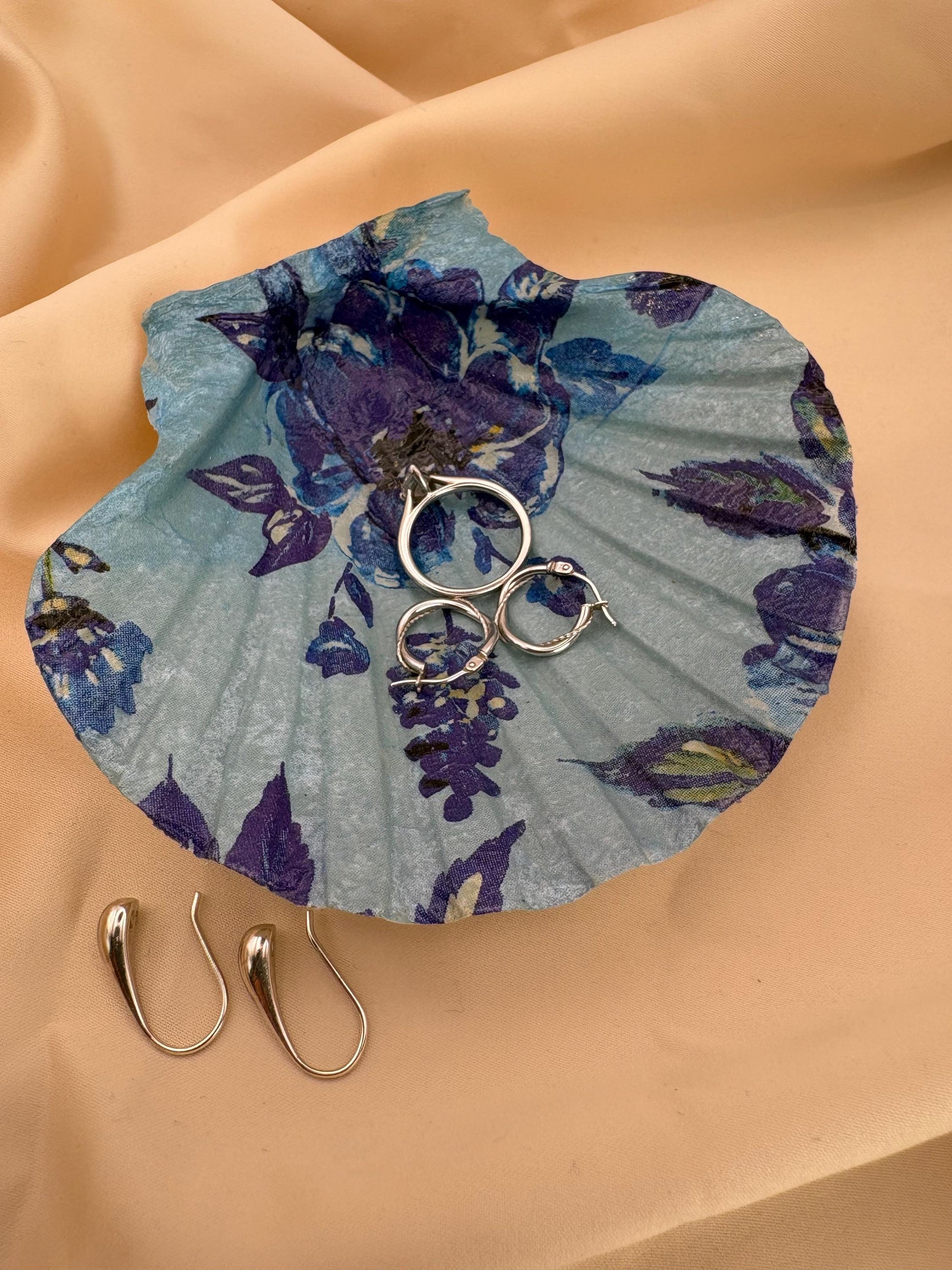 Floral Scallop Trinket Shell Ring Dish - Blue