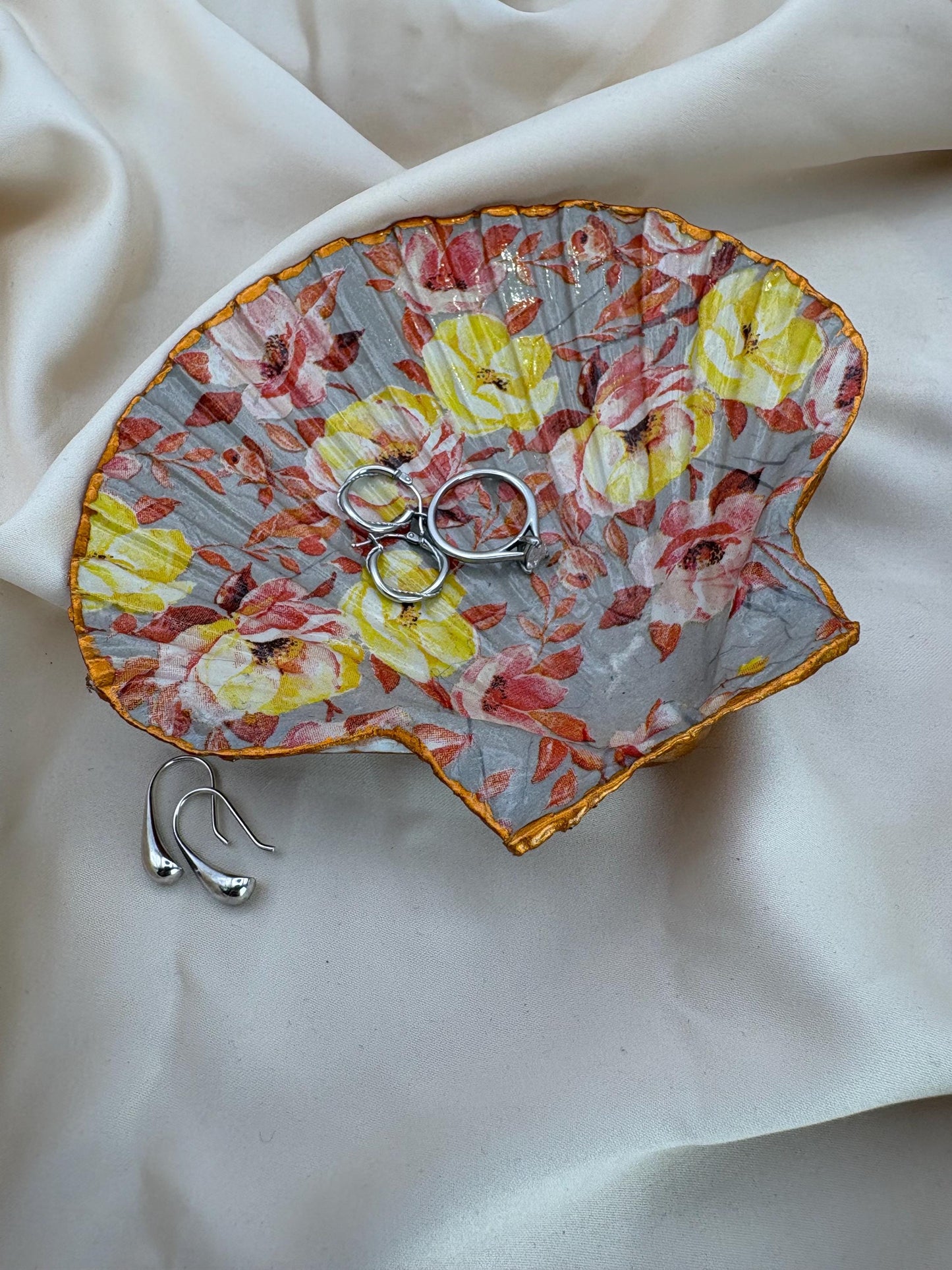 Floral Scallop Trinket Shell - Autumn - Trinket Dish - Ring Holder