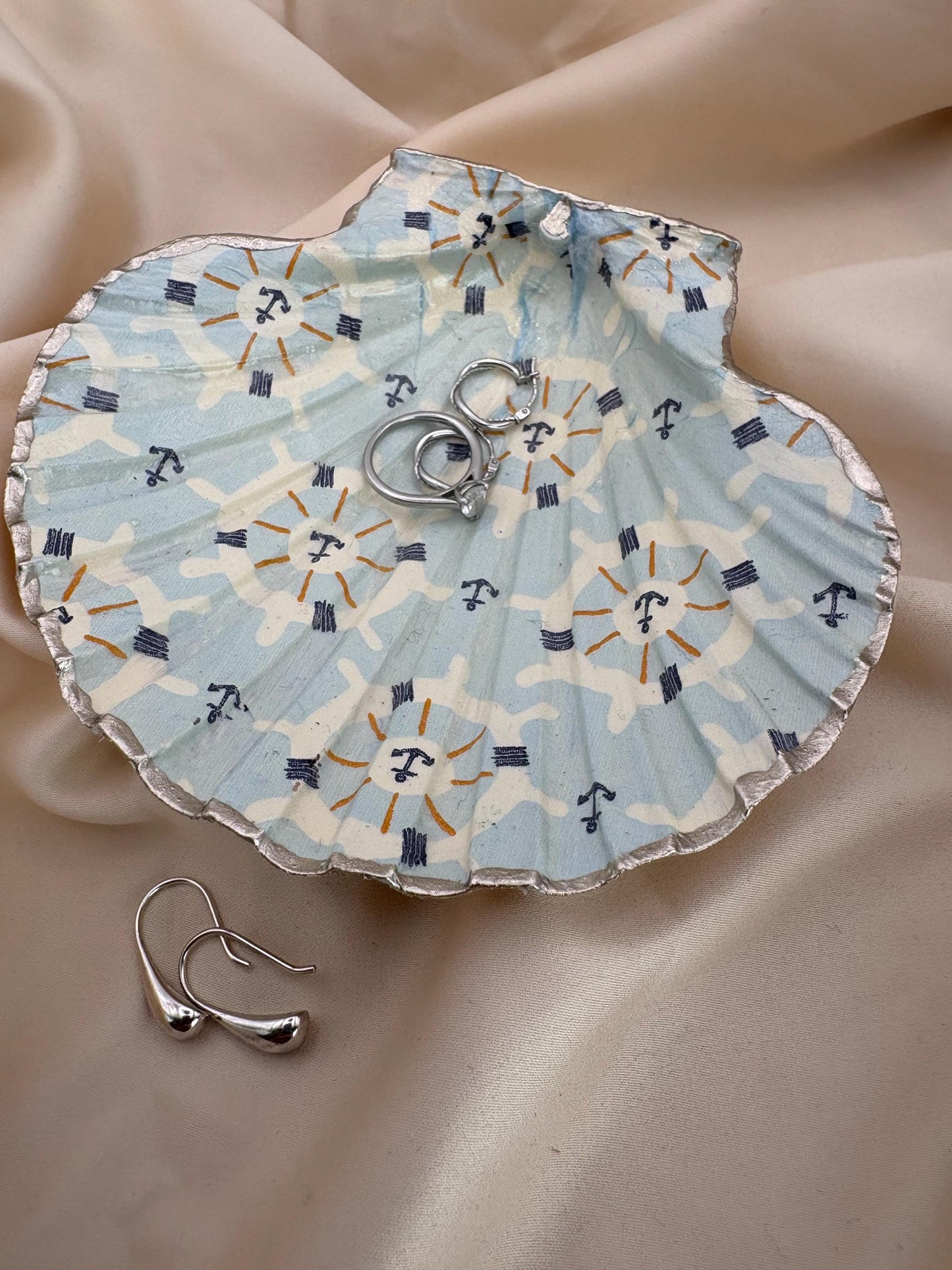 Decoupaged Scallop Shell Trinket Dish – Blue White Nautical Ring Holder