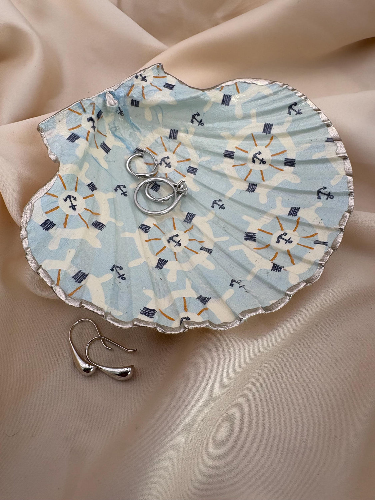 Decoupaged Scallop Shell Trinket Dish – Blue White Nautical Ring Holder