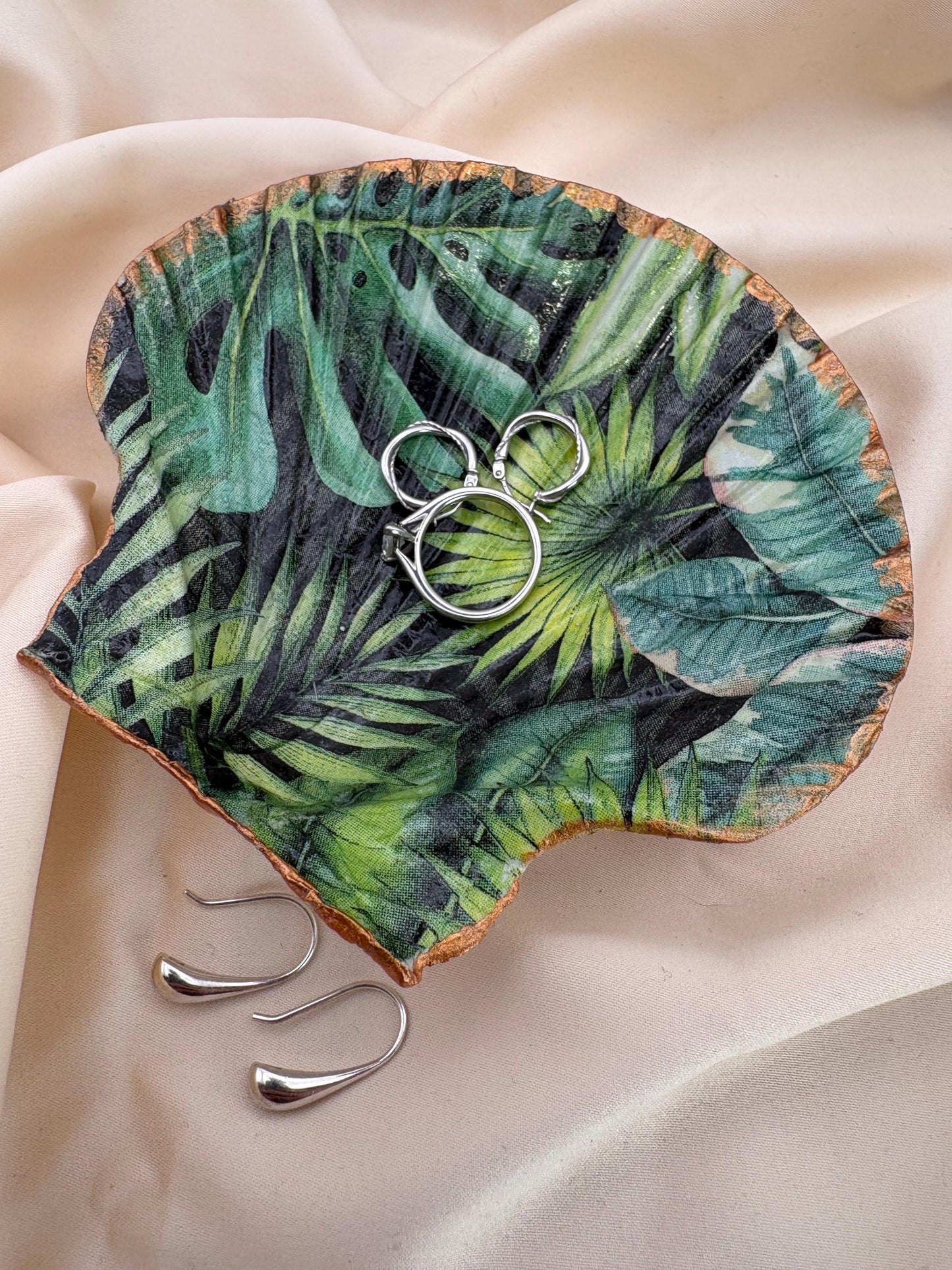 Handmade Jungle Leaf Scallop Shell Trinket Dish