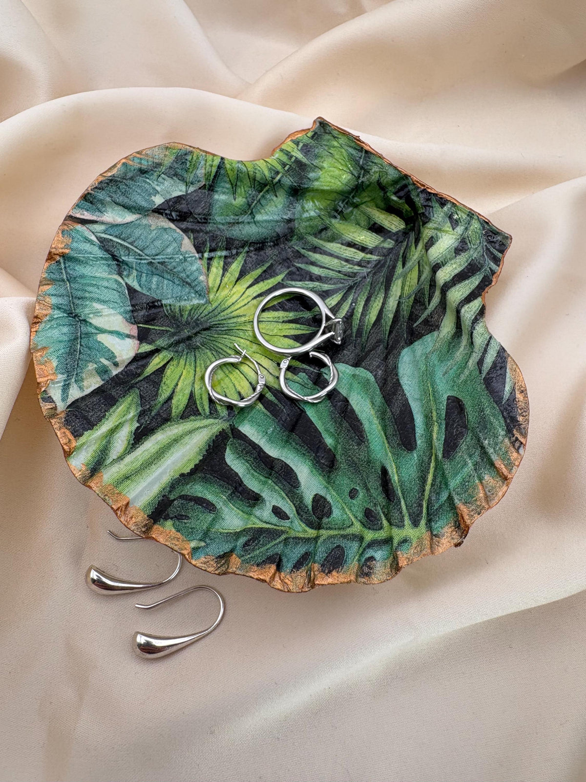 Handmade Jungle Leaf Scallop Shell Trinket Dish