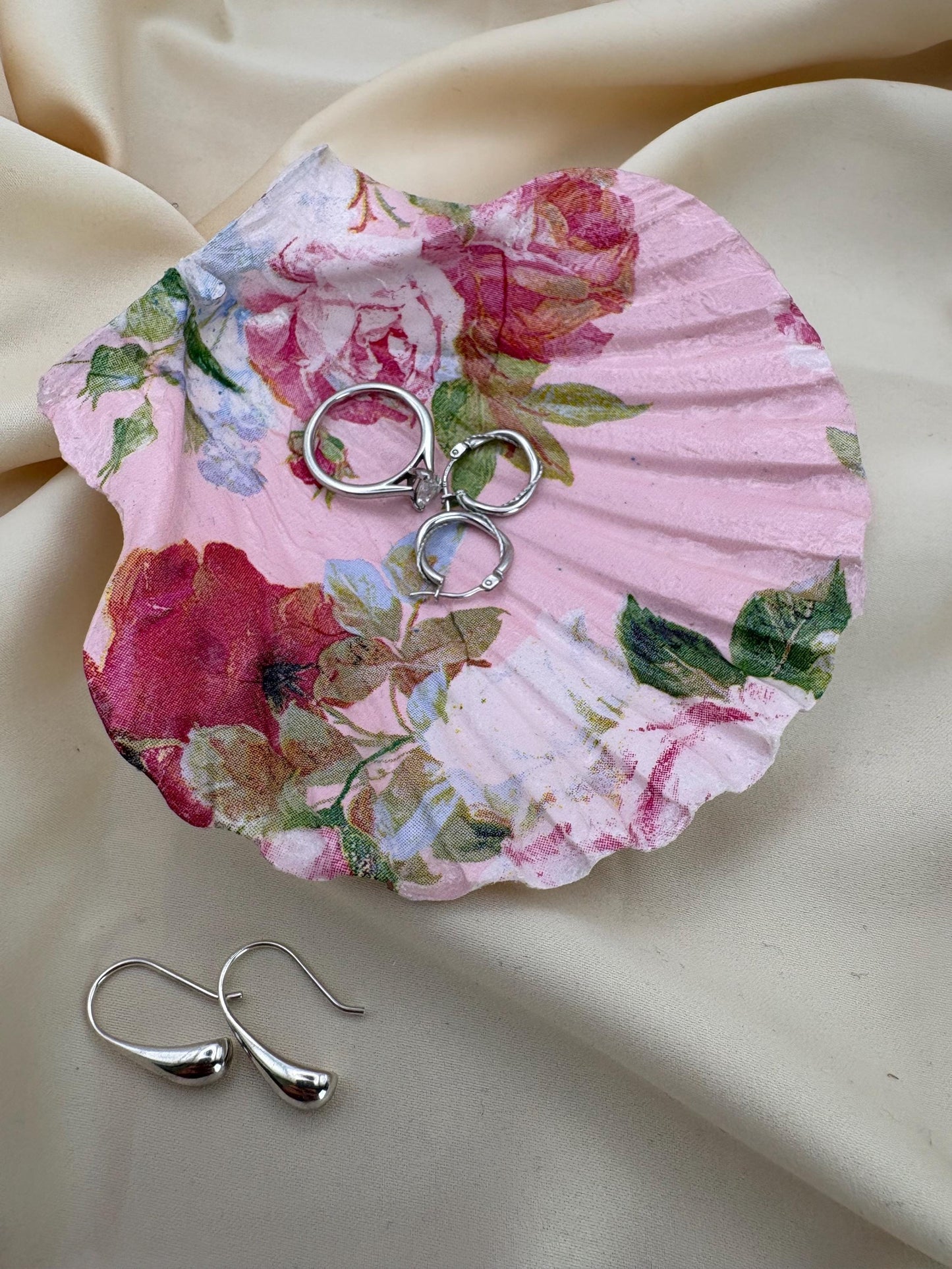 Floral Scallop Trinket Shell Ring Dish - Pink
