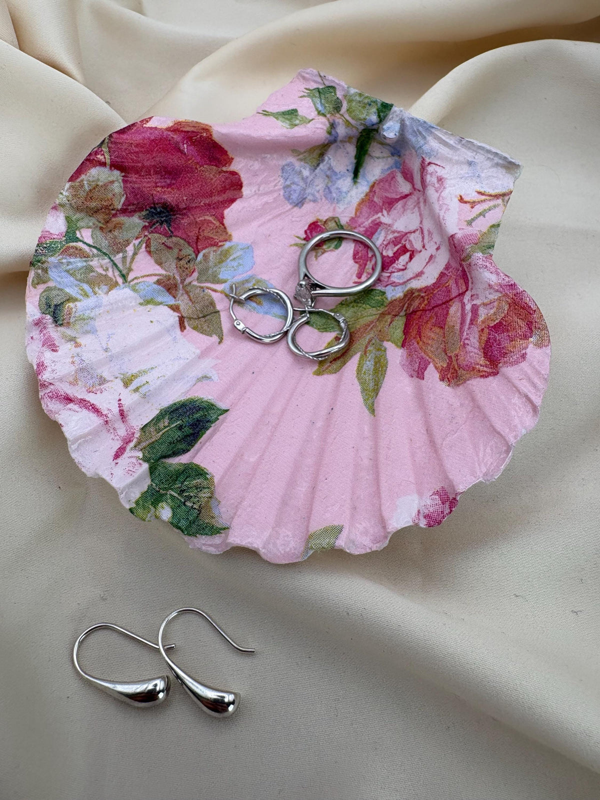 Floral Scallop Trinket Shell Ring Dish - Pink