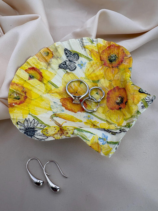 Decoupaged Scallop Shell Ring Dish – Yellow Floral Butterfly Design – 9-10cm