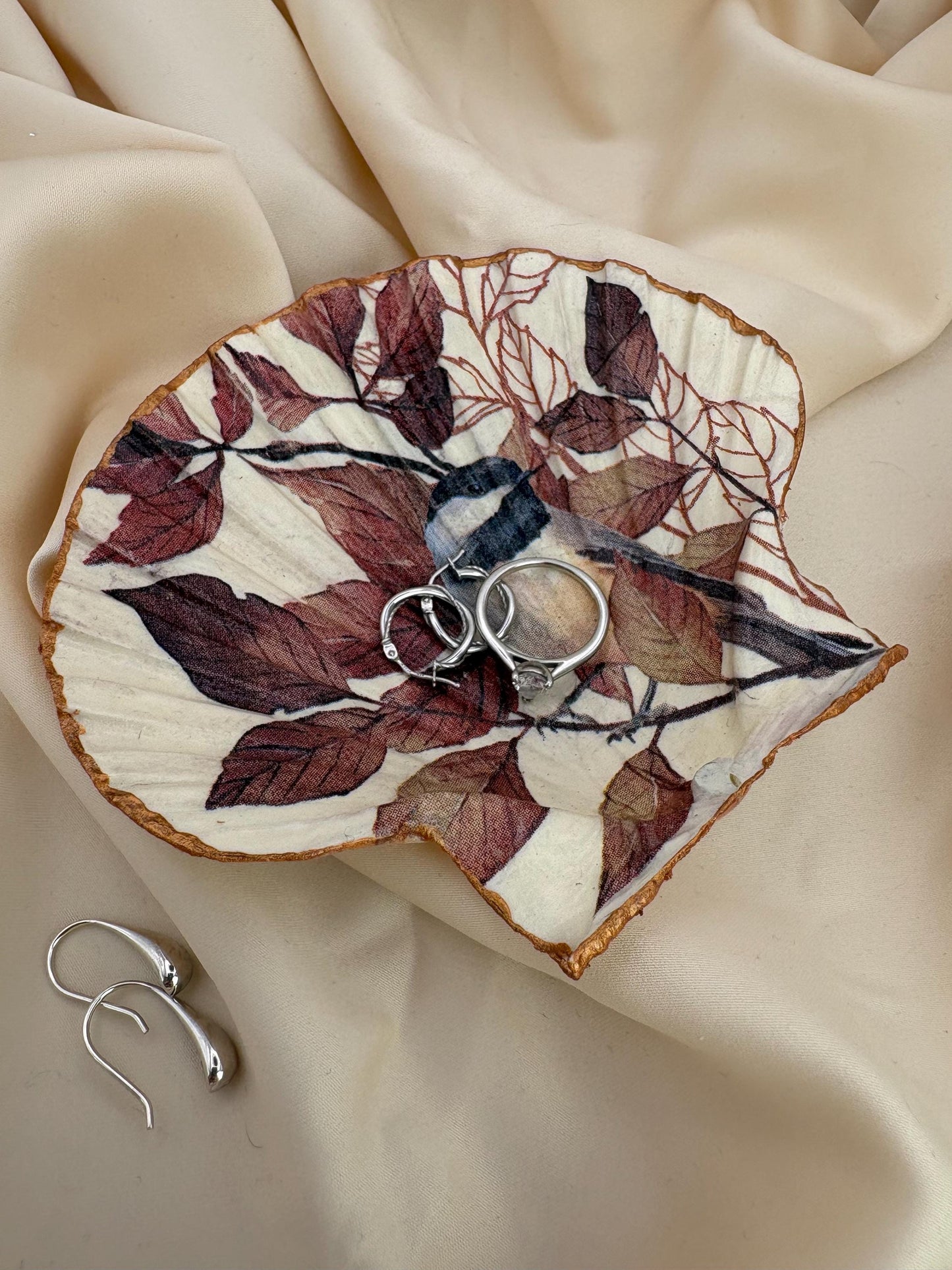 Decoupaged Scallop Shell Ring Dish – Bird and Leaf Design, Pearl Feet - Bird Lover Gift