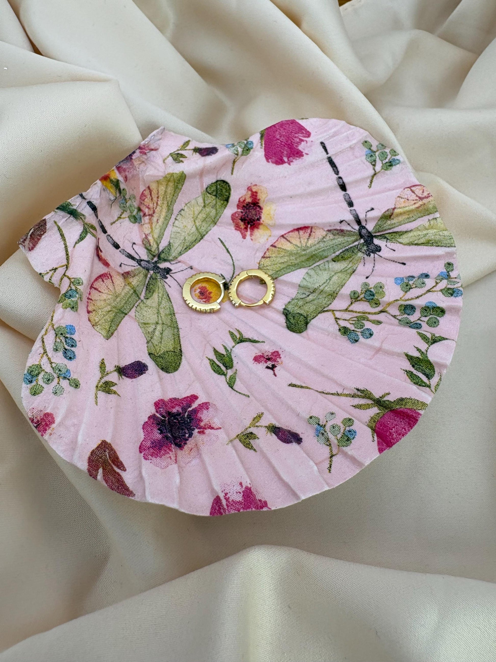 Decoupaged Scallop Shell Ring Dish – Pink Dragonfly Floral Trinket Holder
