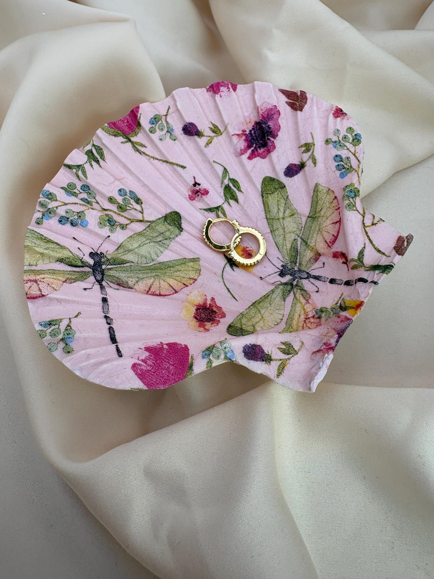Decoupaged Scallop Shell Ring Dish – Pink Dragonfly Floral Trinket Holder