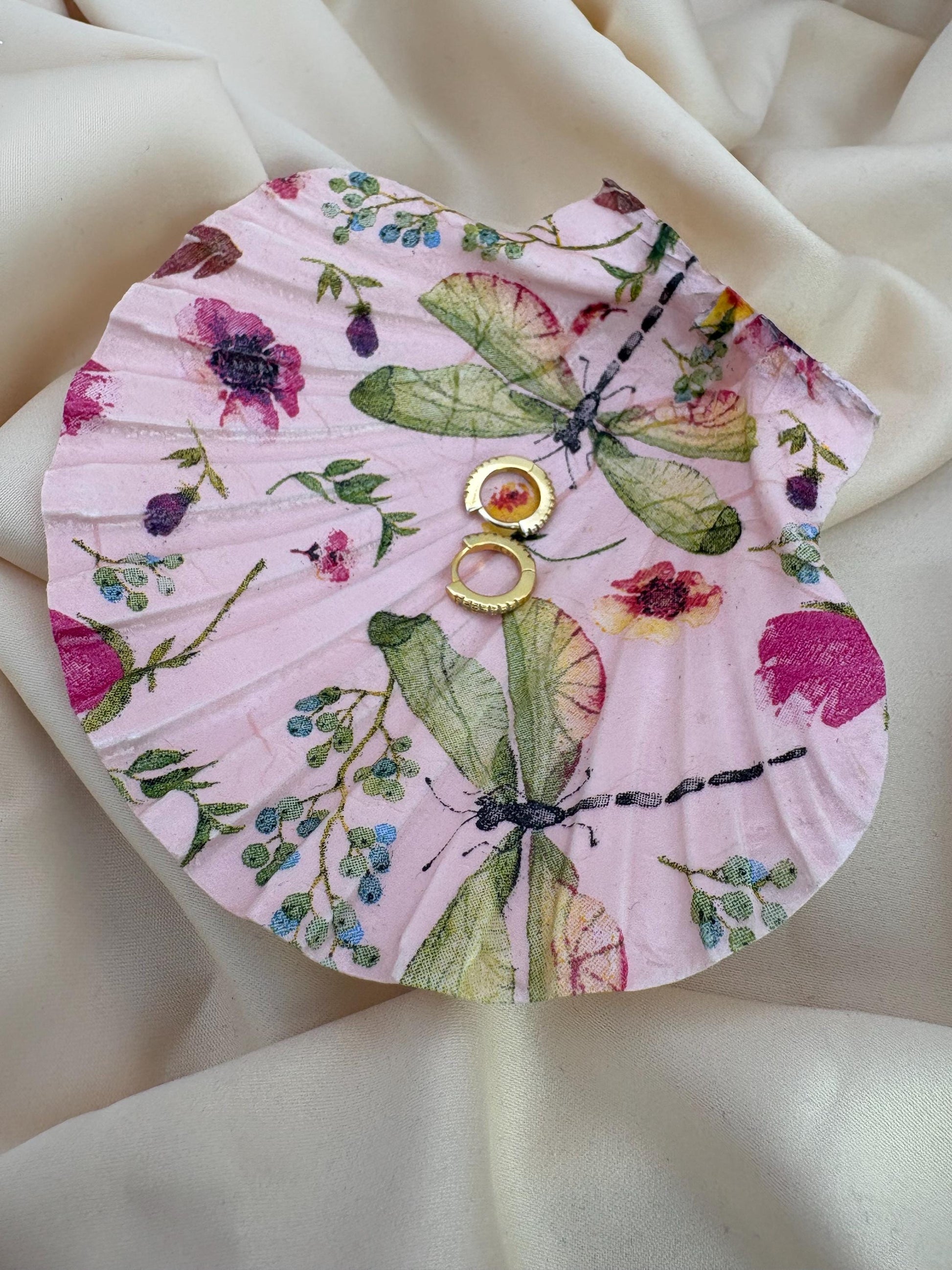 Decoupaged Scallop Shell Ring Dish – Pink Dragonfly Floral Trinket Holder