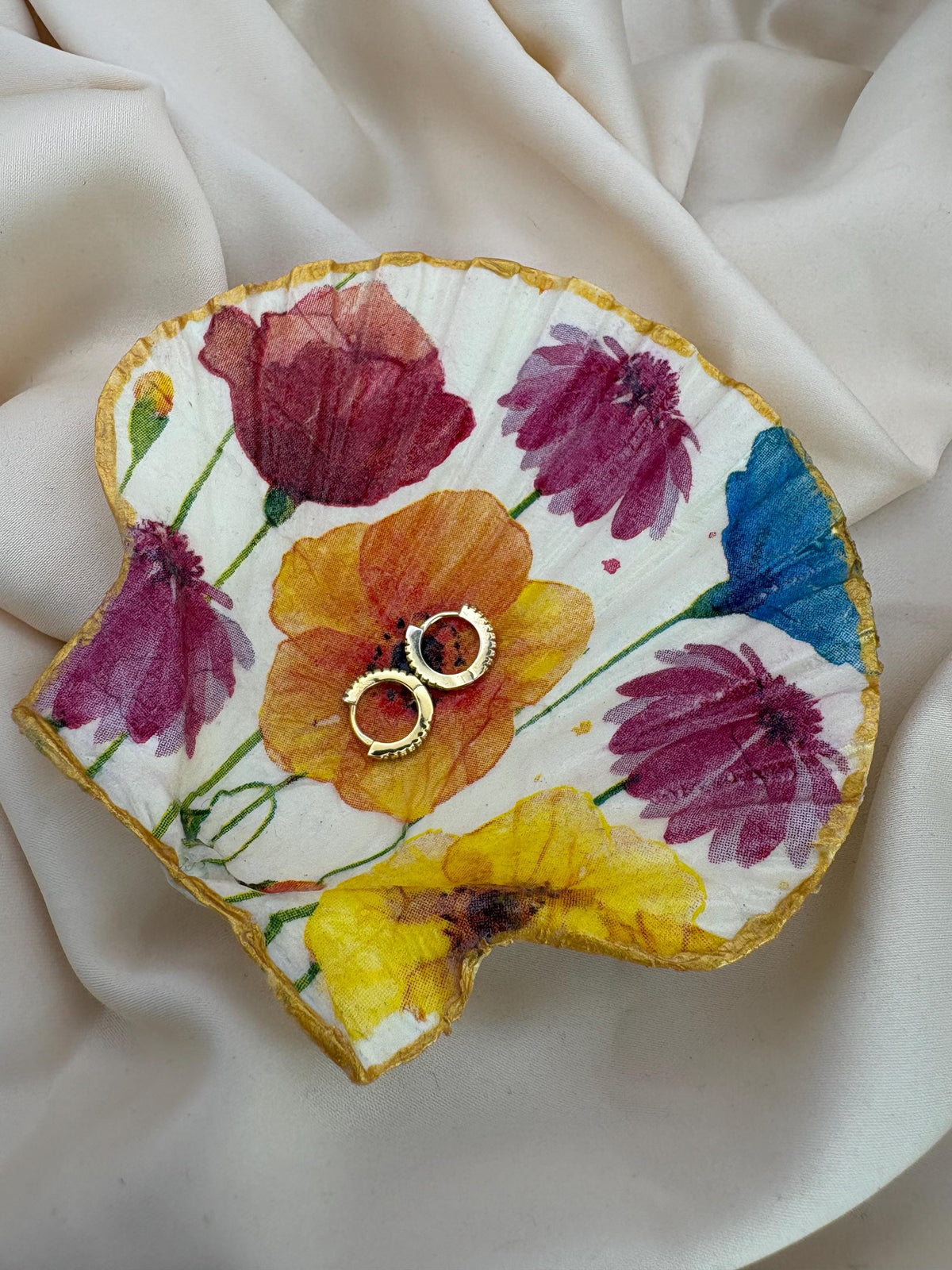 Floral Scallop Trinket Shell Ring Dish - Vibrant