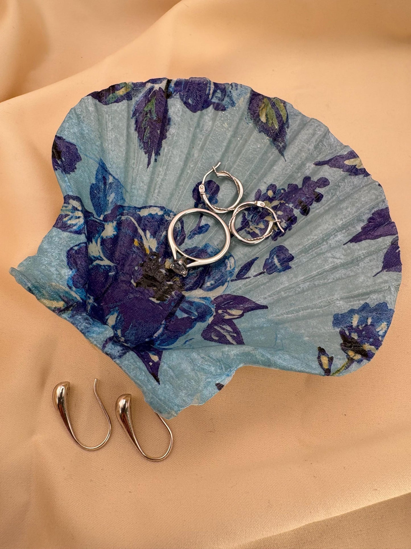 Floral Scallop Trinket Shell Ring Dish - Blue