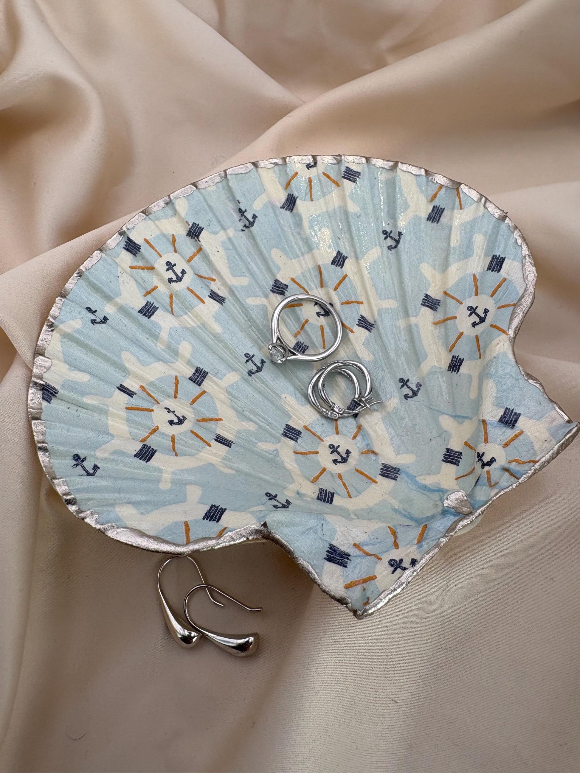 Decoupaged Scallop Shell Trinket Dish – Blue White Nautical Ring Holder