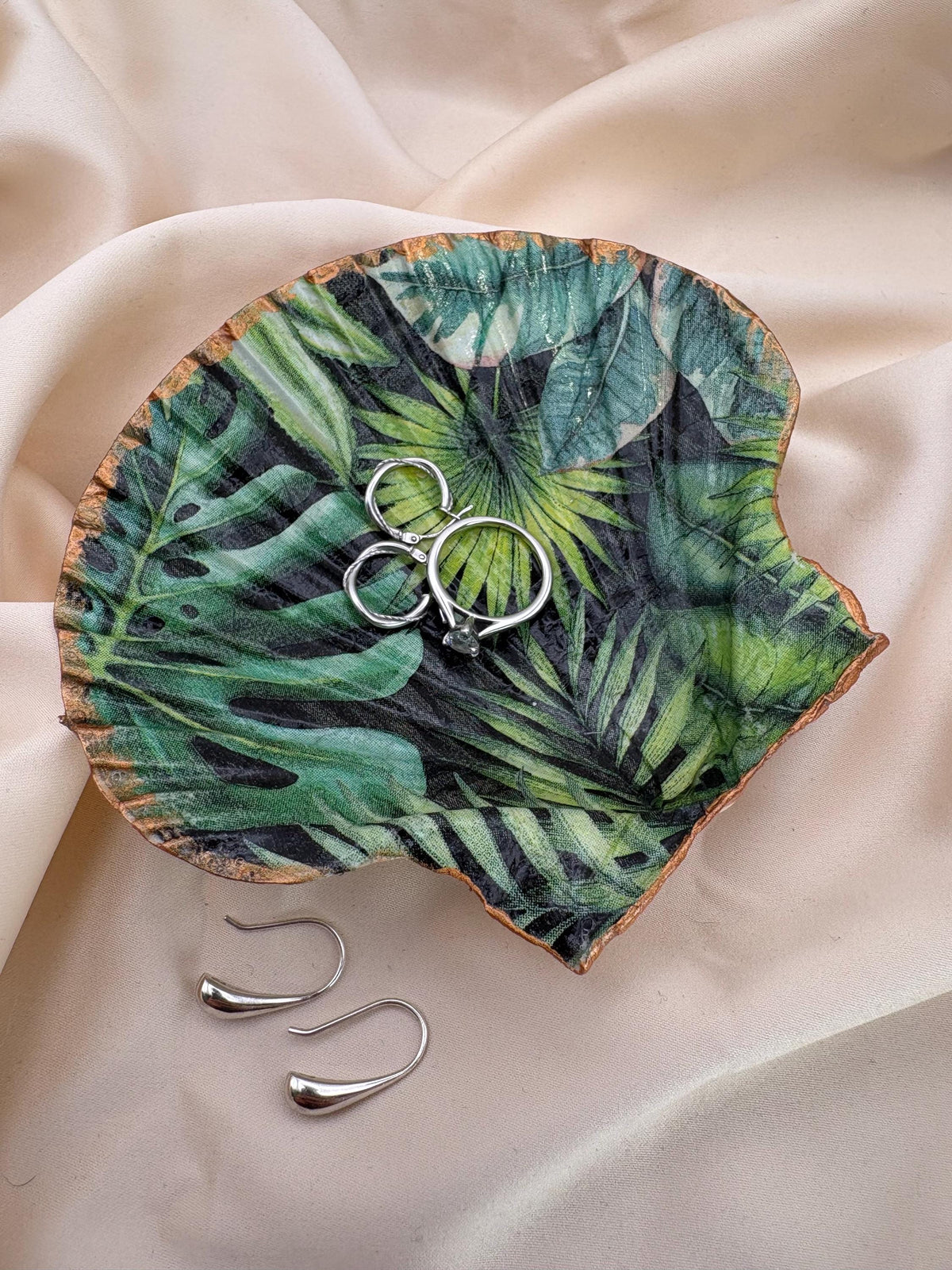 Handmade Jungle Leaf Scallop Shell Trinket Dish