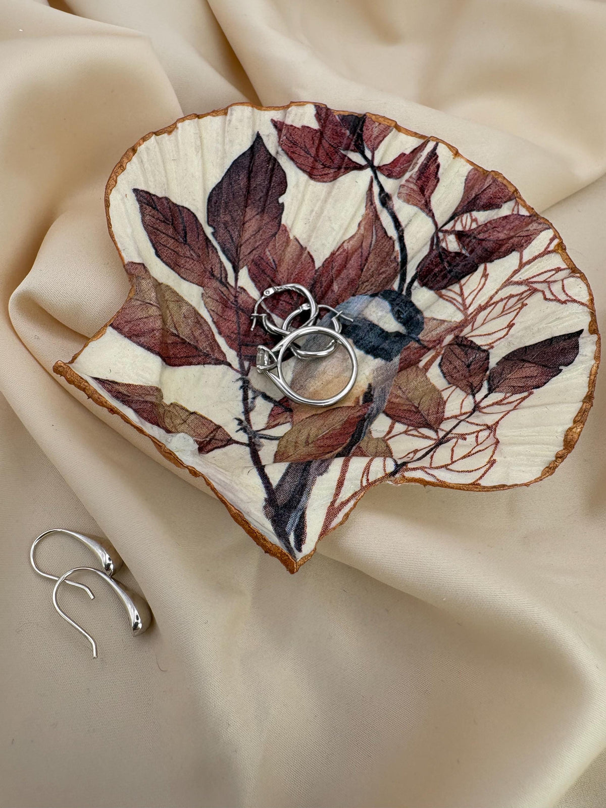 Decoupaged Scallop Shell Ring Dish – Bird and Leaf Design, Pearl Feet - Bird Lover Gift