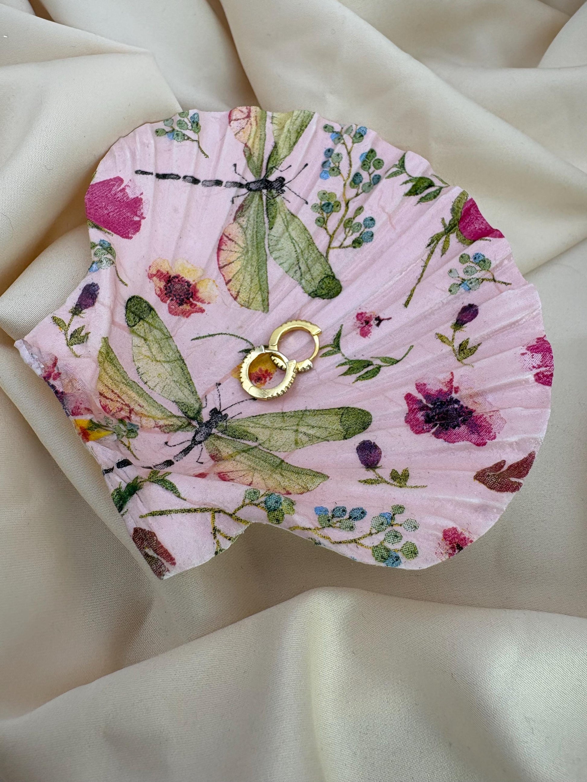 Decoupaged Scallop Shell Ring Dish – Pink Dragonfly Floral Trinket Holder