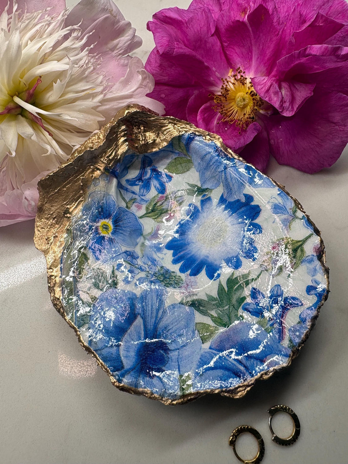 Gold Rimmed Oyster Shell Dish – Blue Floral Decoupage Ring Holder – Boho Jewellery Tray