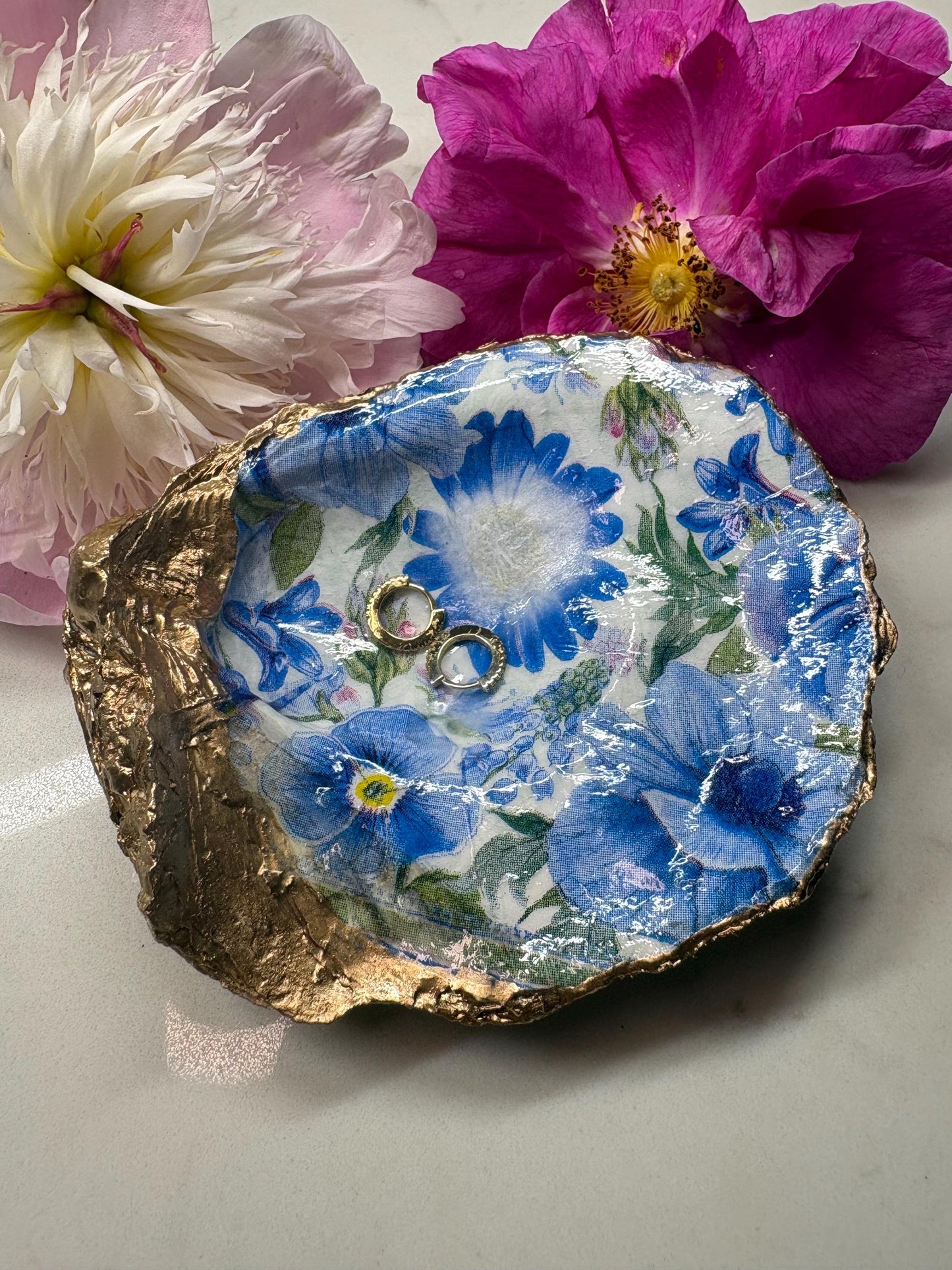 Gold Rimmed Oyster Shell Dish – Blue Floral Decoupage Ring Holder – Boho Jewellery Tray