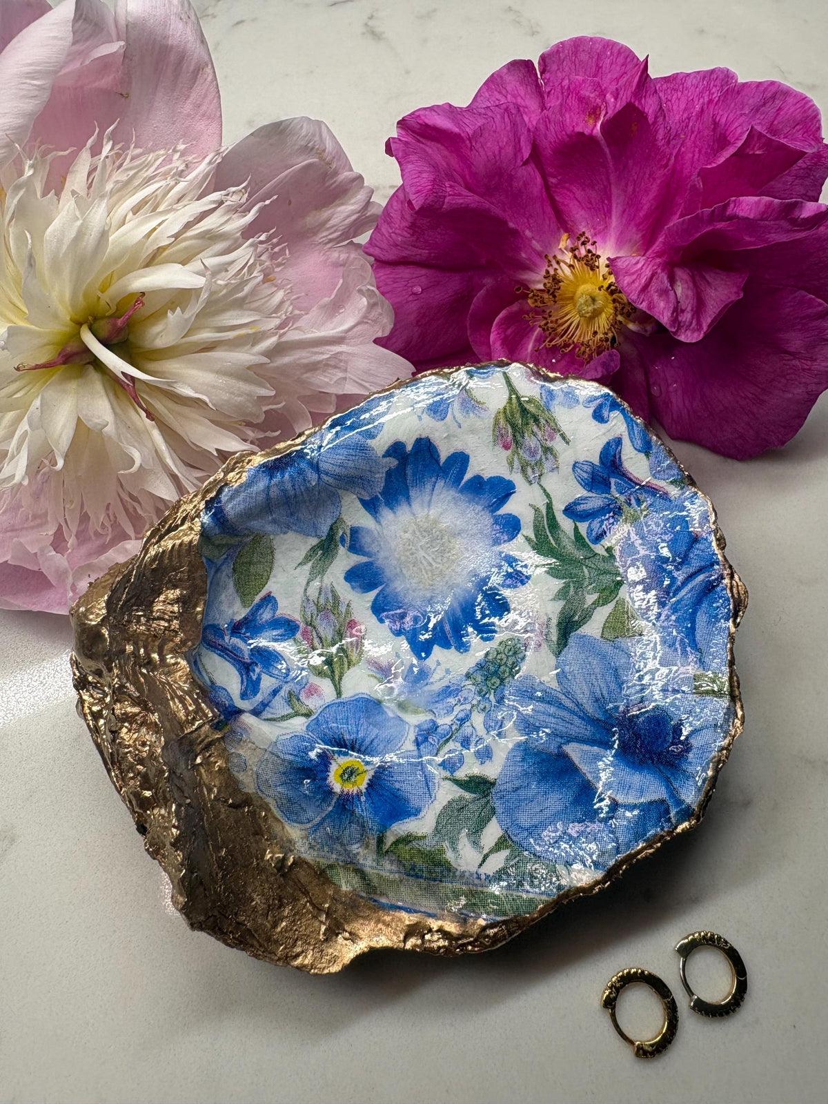 Gold Rimmed Oyster Shell Dish – Blue Floral Decoupage Ring Holder – Boho Jewellery Tray