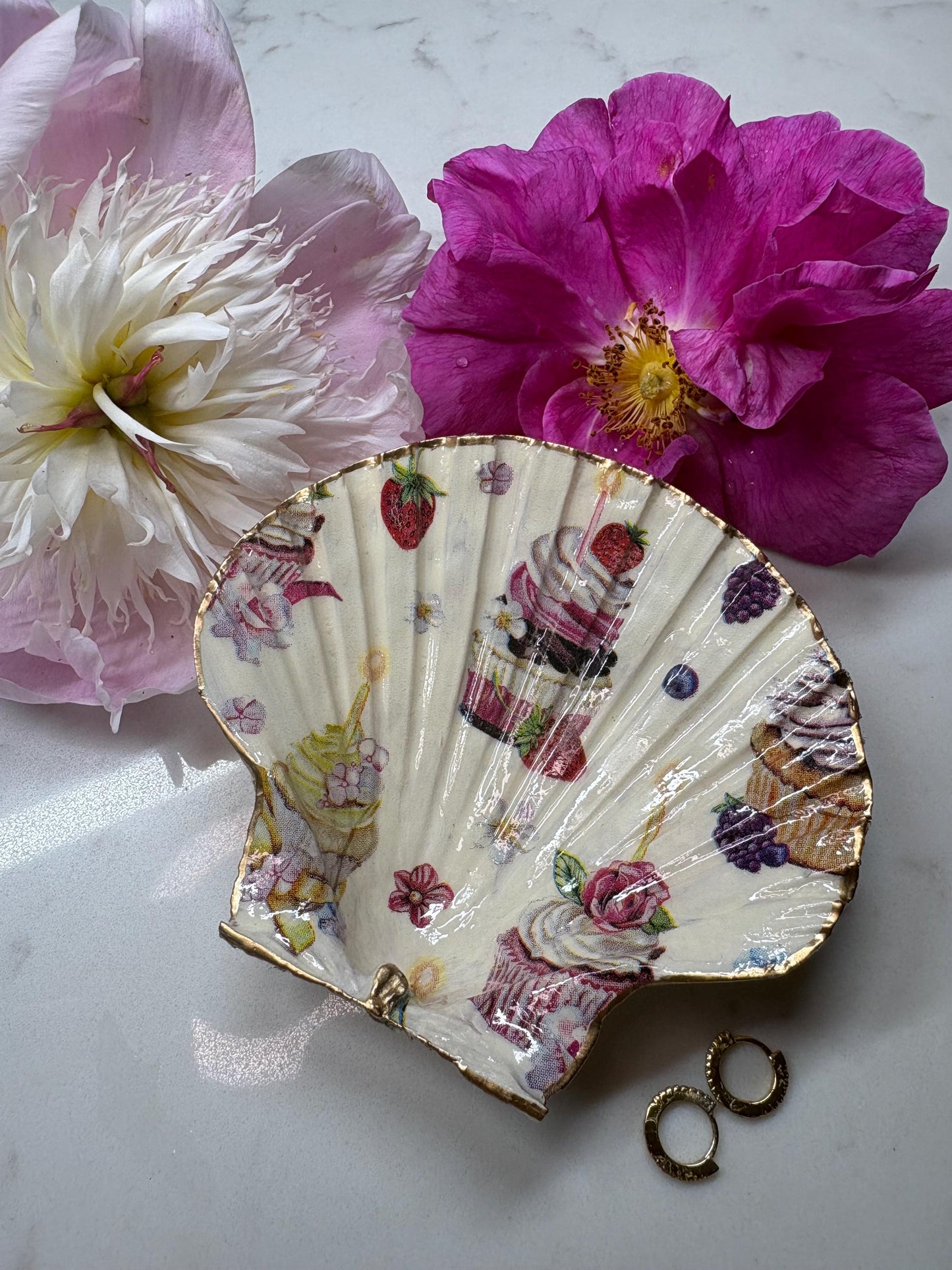 Decoupage Scallop Shell Ring Dish | Birthday Cupcake Trinket Holder, Gold Gilded Edge