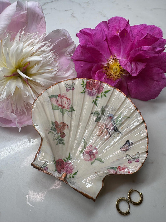 Decoupage Scallop Shell Trinket Dish | Blue Tit Bird & Rose Butterfly Ring Dish | Gold Edge Jewellery Holder | Cottagecore Gift for Her