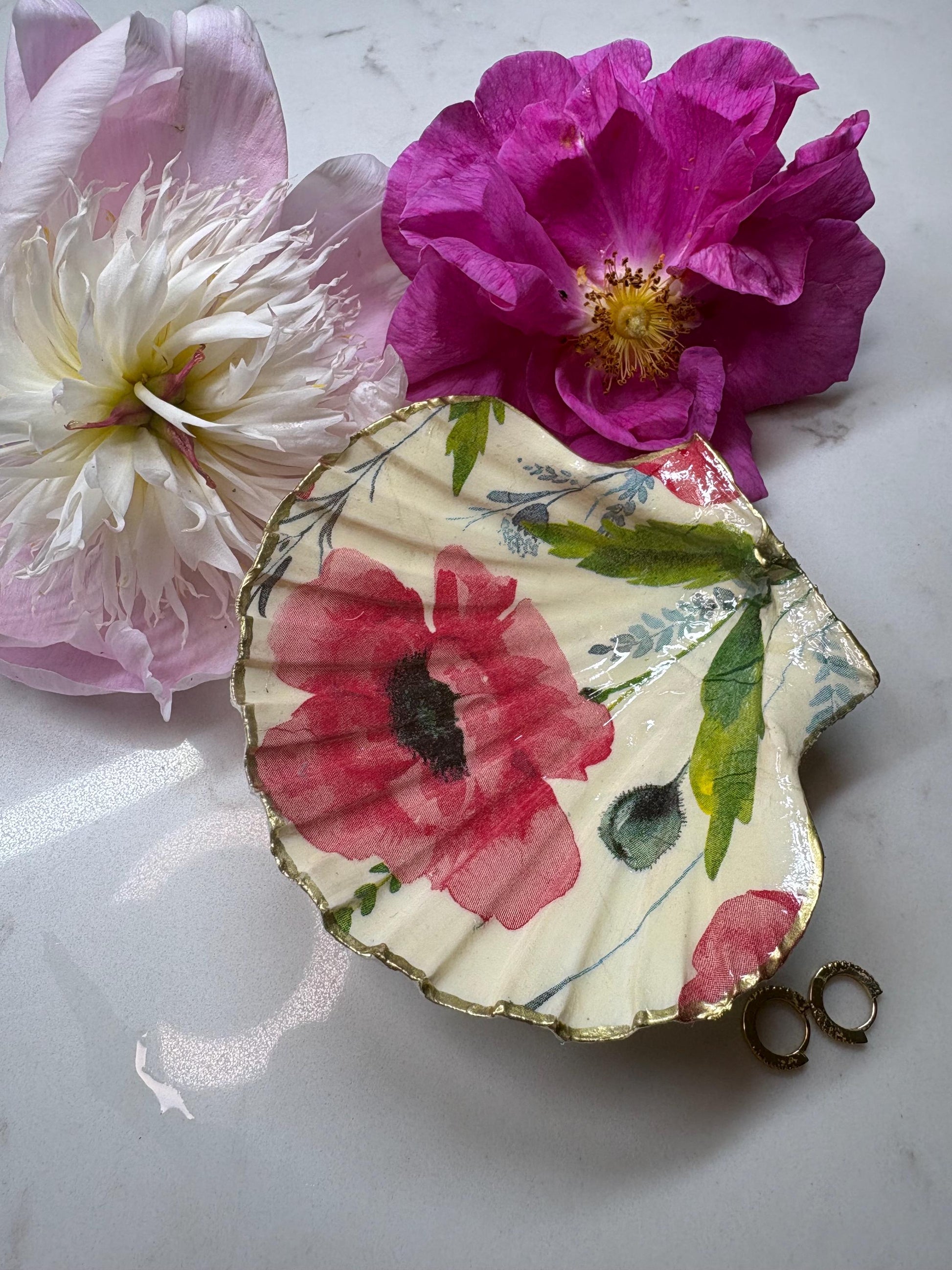 Poppy Decoupage Scallop Shell Ring Dish | Botanical Jewellery Holder, Gold Edge