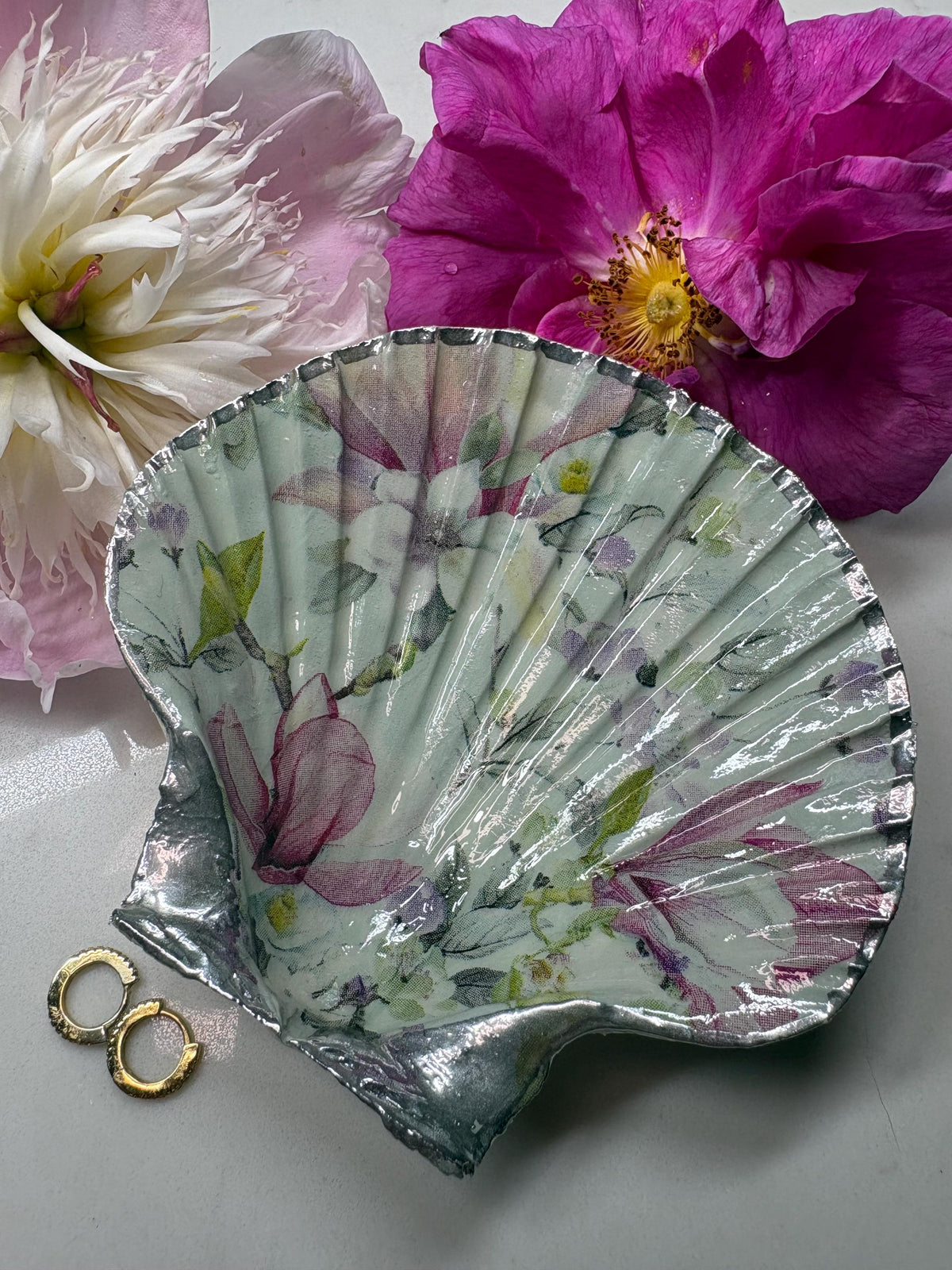 Magnolia Decoupage Scallop Shell Trinket Dish | Silver Edged Ring Holder