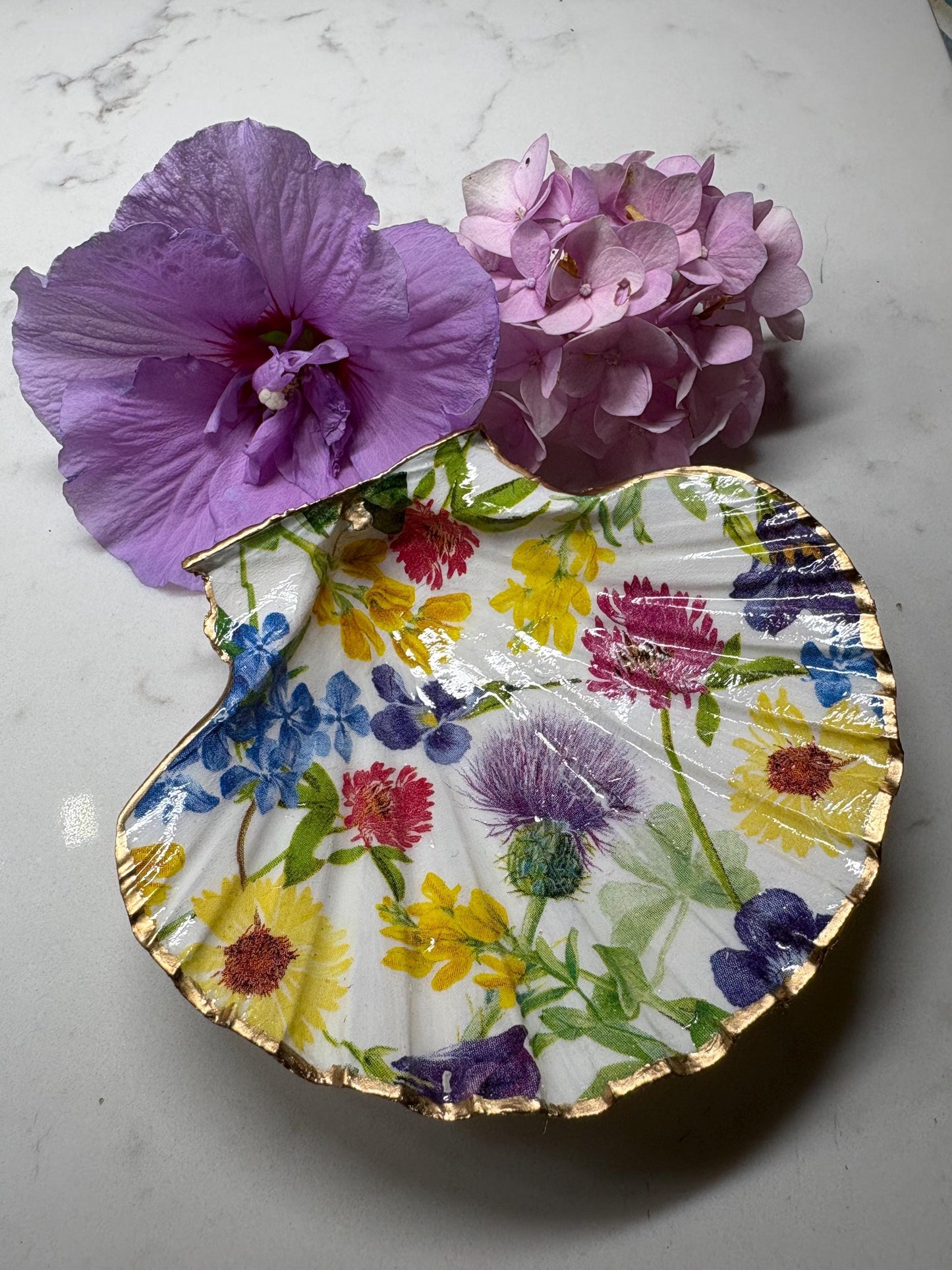 Wildflower Meadow Oyster Shell Trinket Dish | Botanical Ring Holder, Gold Edge