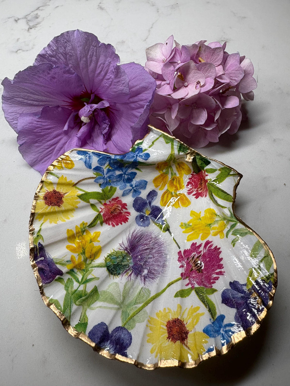 Wildflower Meadow Oyster Shell Trinket Dish | Botanical Ring Holder, Gold Edge