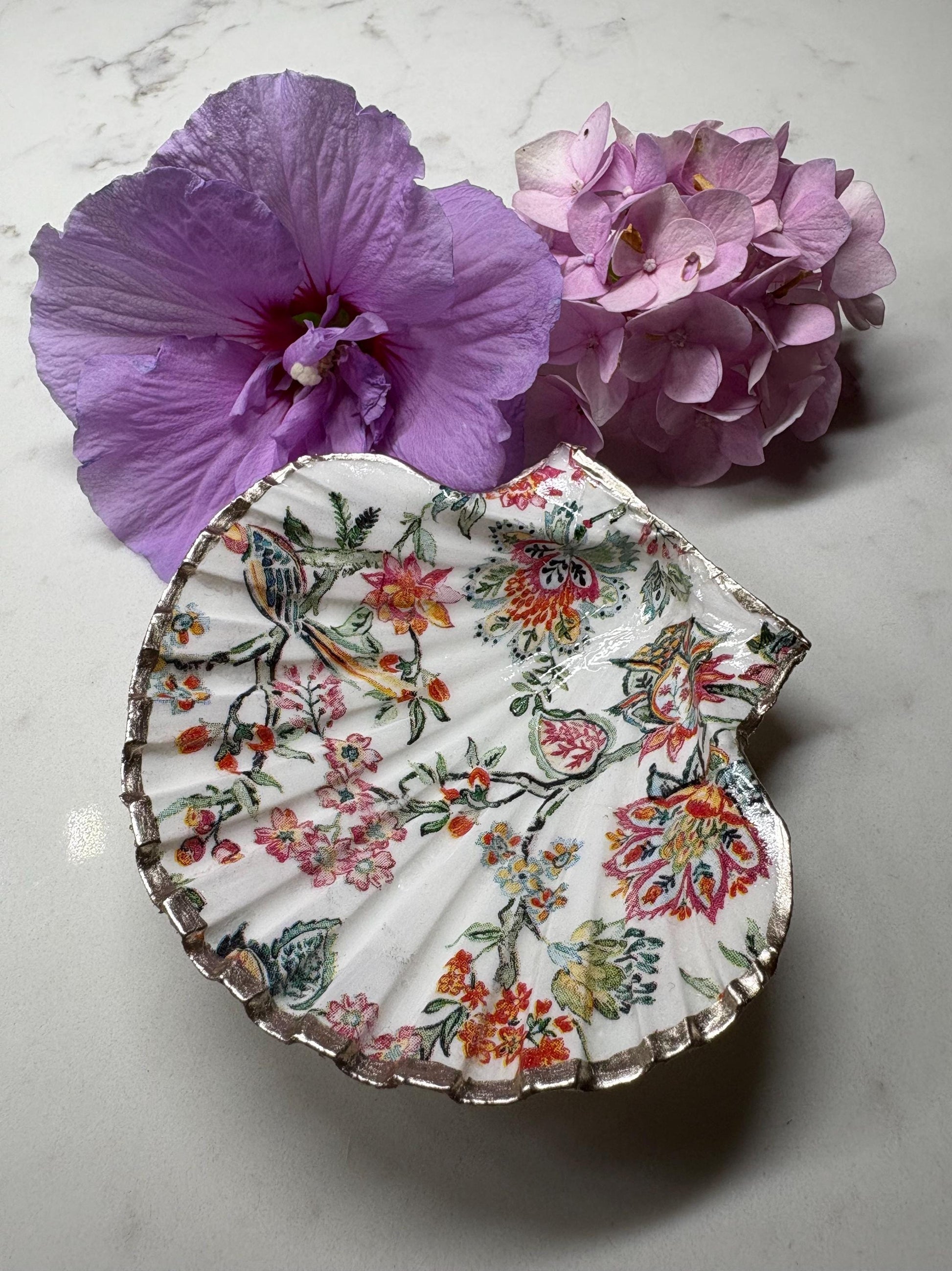 Chinoiserie Bird Scallop Shell Trinket Dish | Silver Edge Decoupage Ring Holder