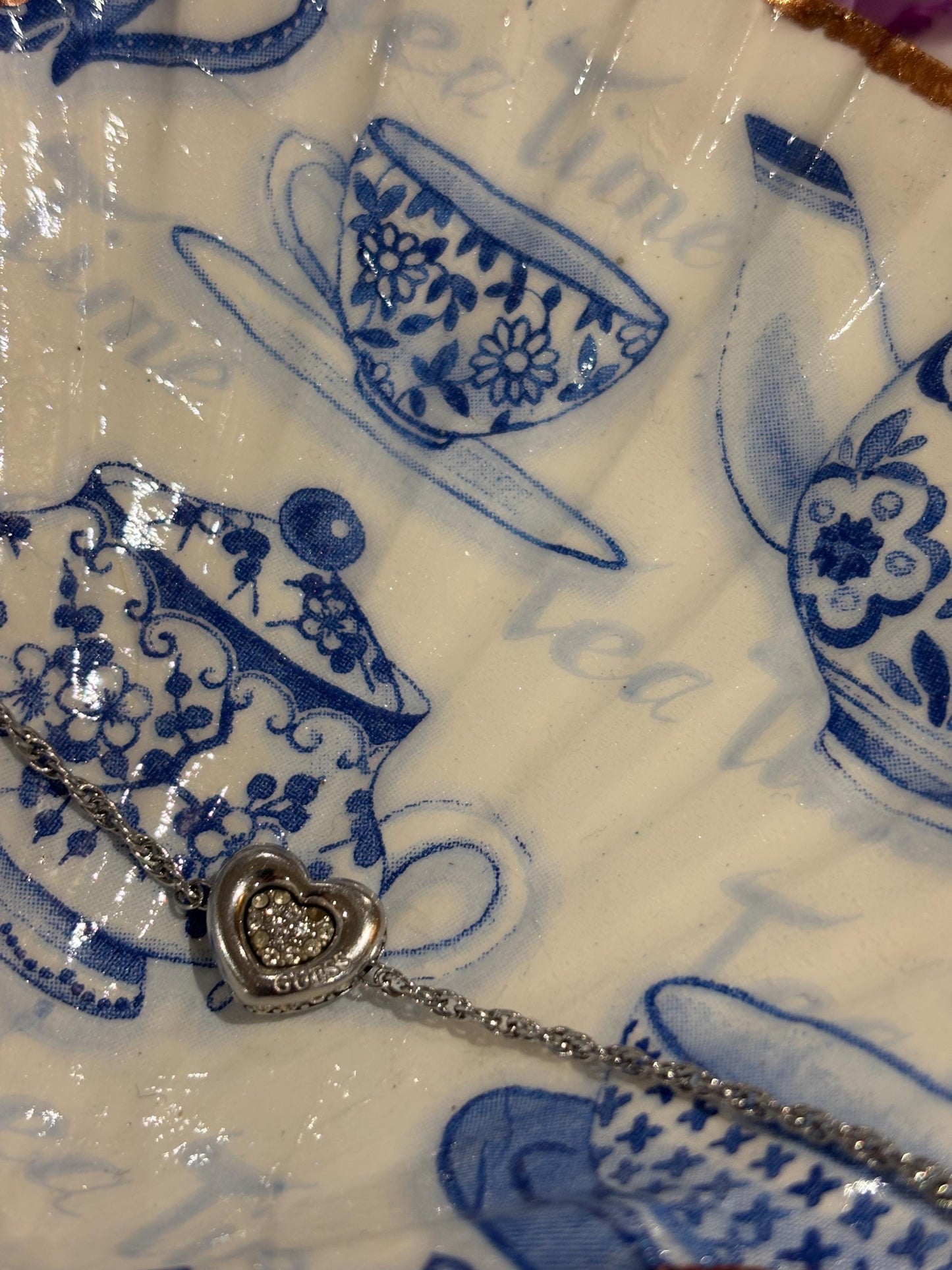 Blue & White Tea Time Shell Trinket Dish | Copper Edge Scallop Shell Ring Holder