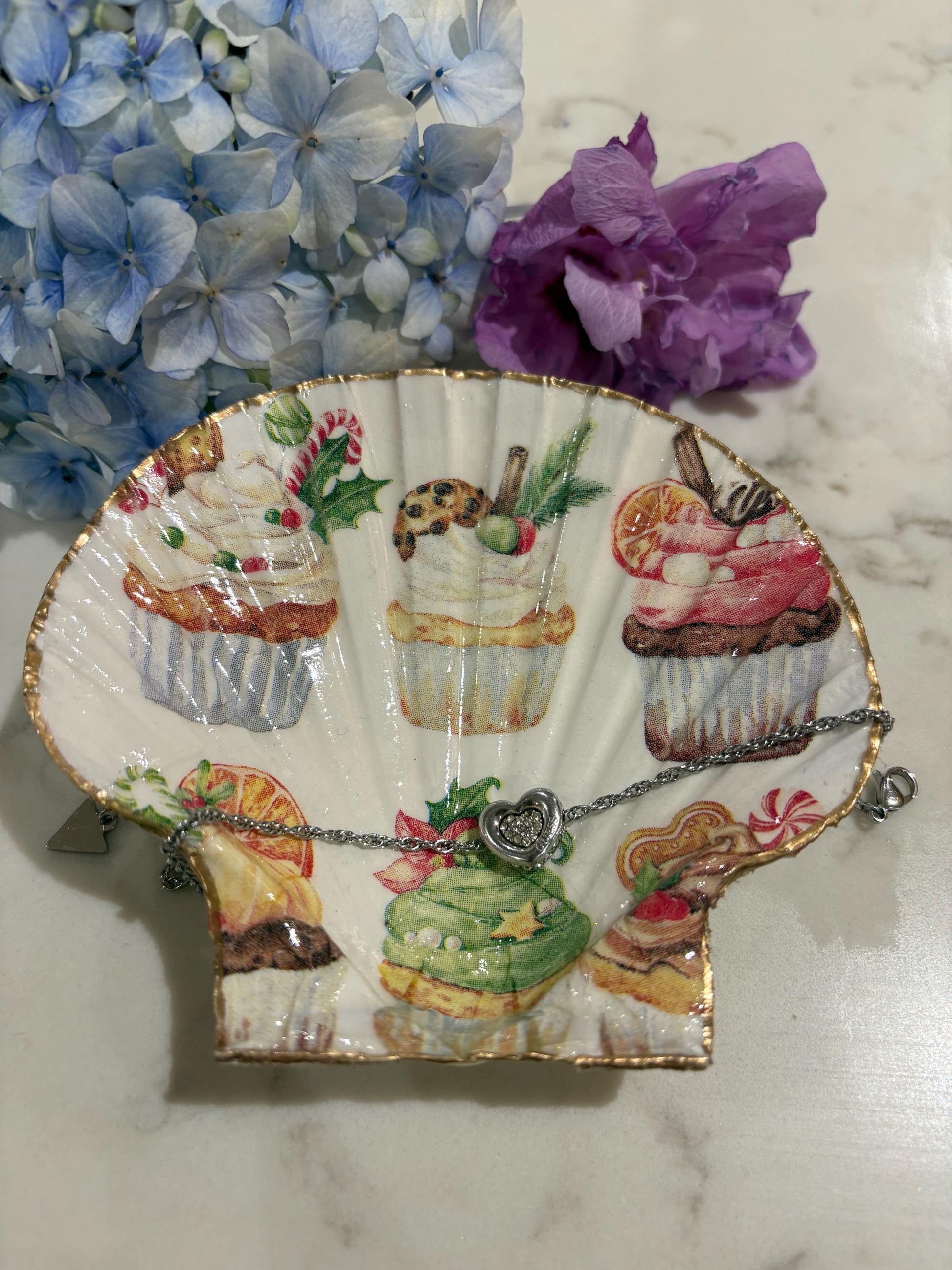 Festive Cupcake Decoupage Scallop Shell Trinket Dish | Gold Edge Jewellery Holder